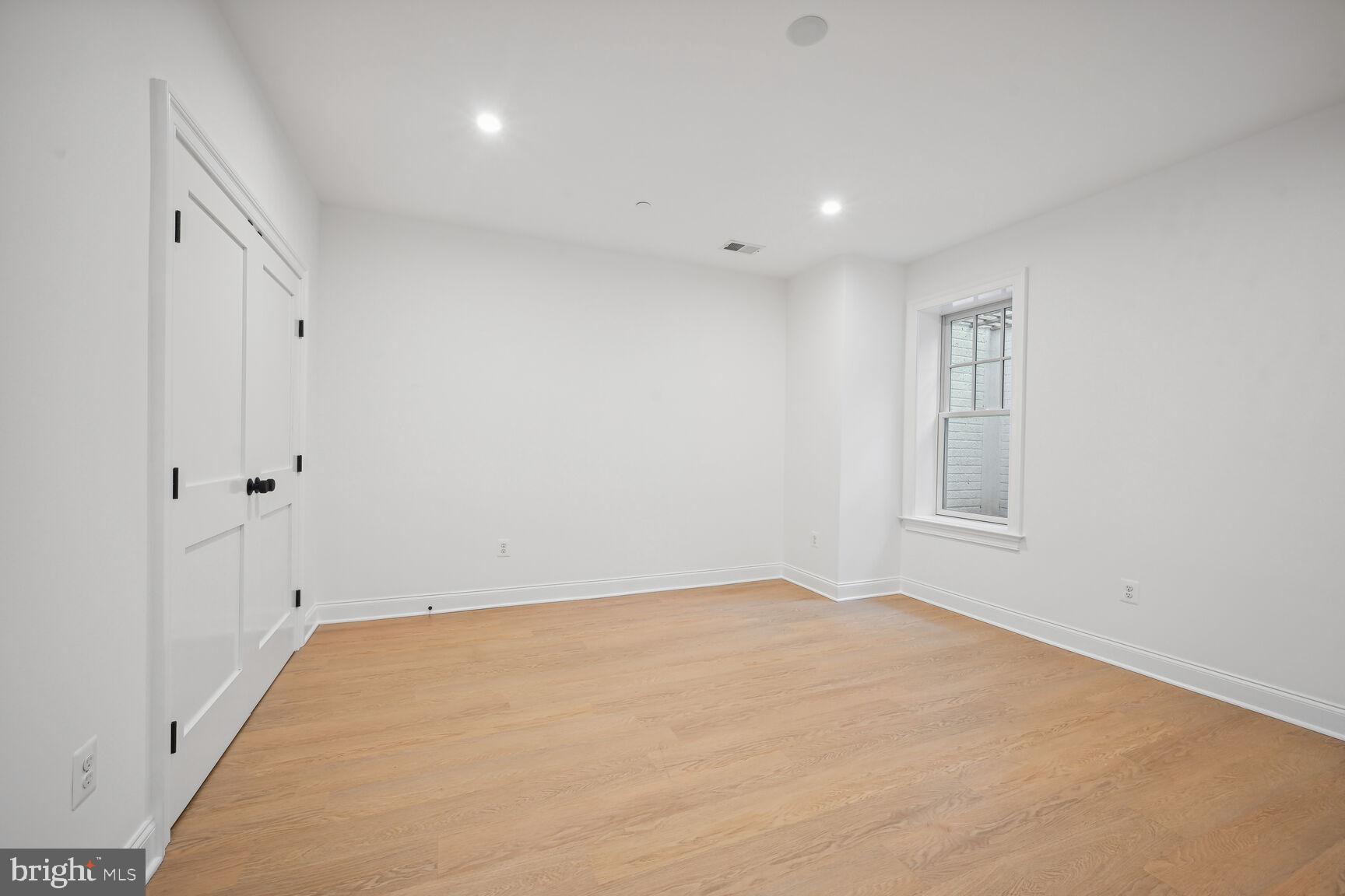 CHEVY CHASE MANOR - Residential