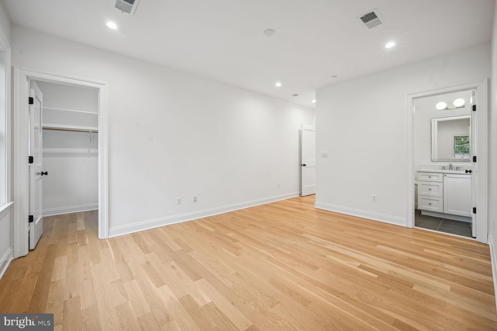 CHEVY CHASE MANOR - Residential