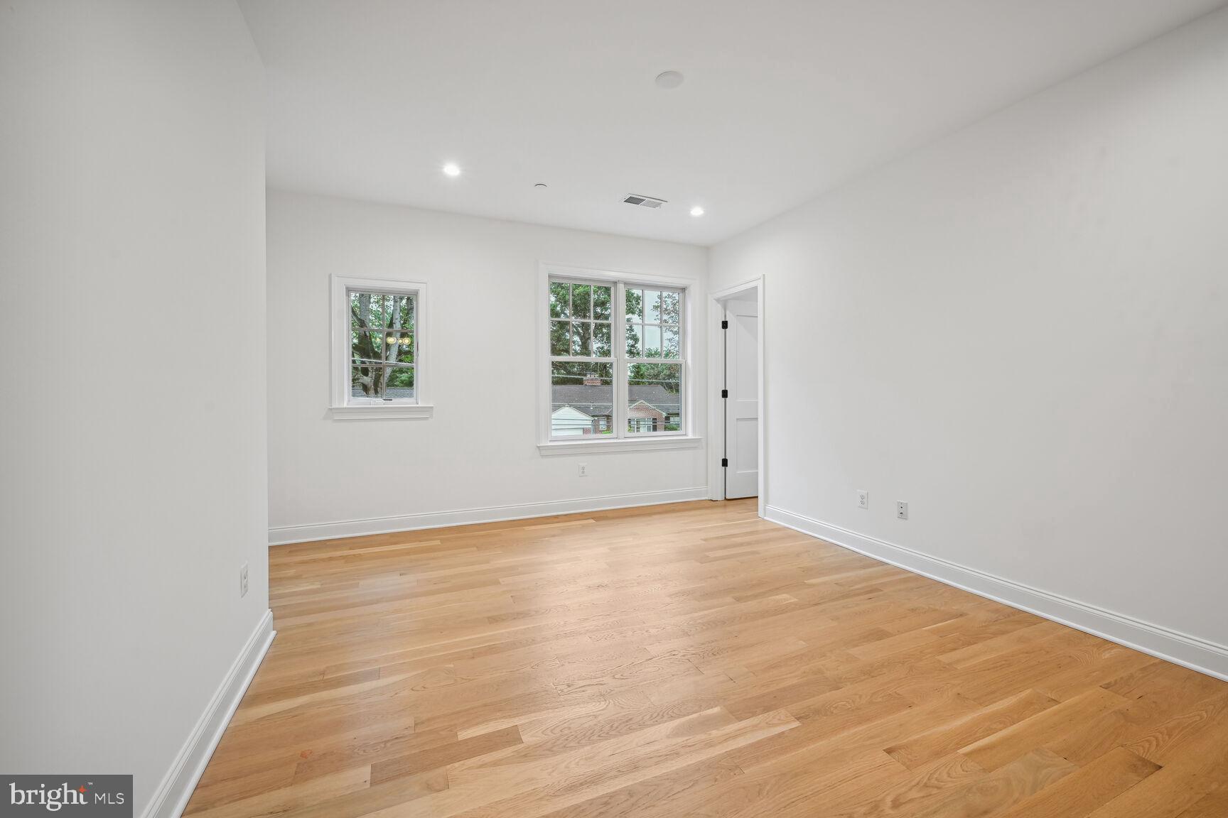 CHEVY CHASE MANOR - Residential