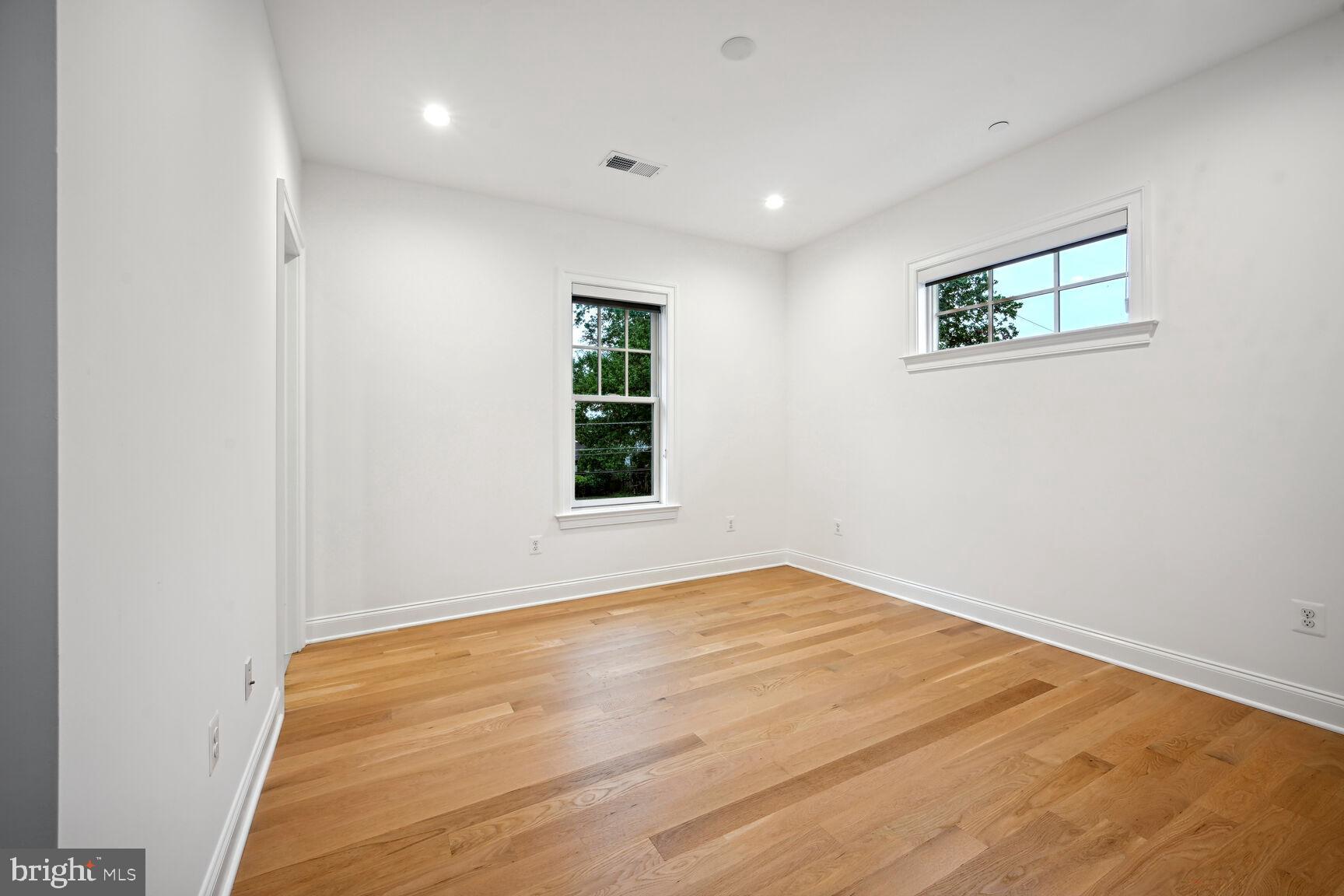 CHEVY CHASE MANOR - Residential