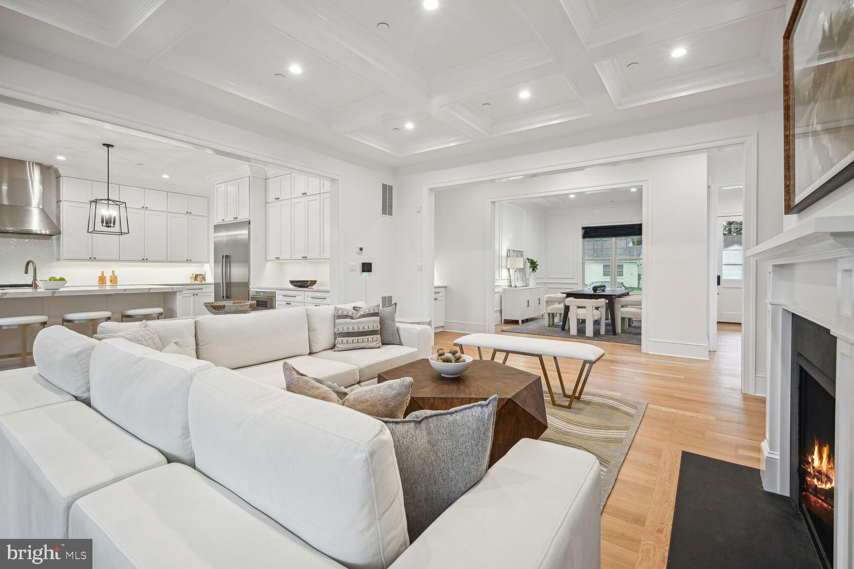 CHEVY CHASE MANOR - Residential