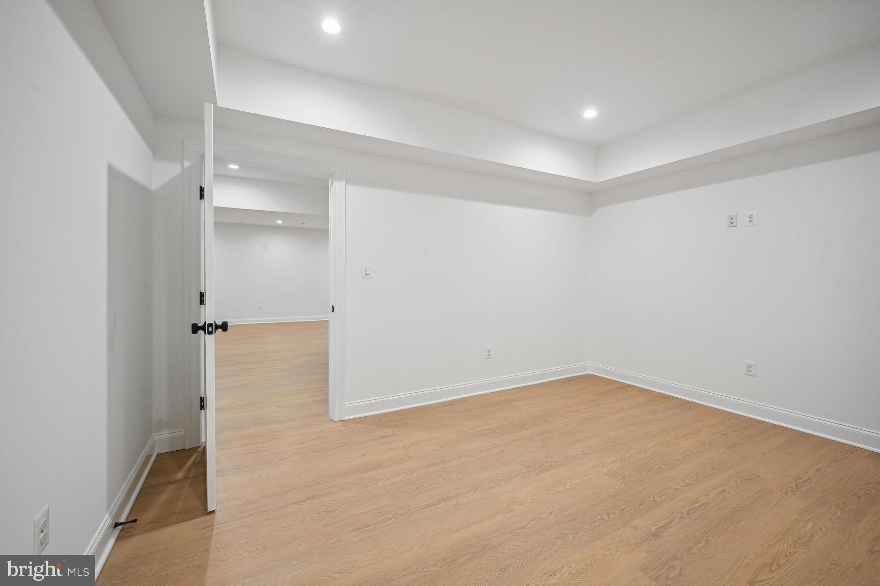 CHEVY CHASE MANOR - Residential