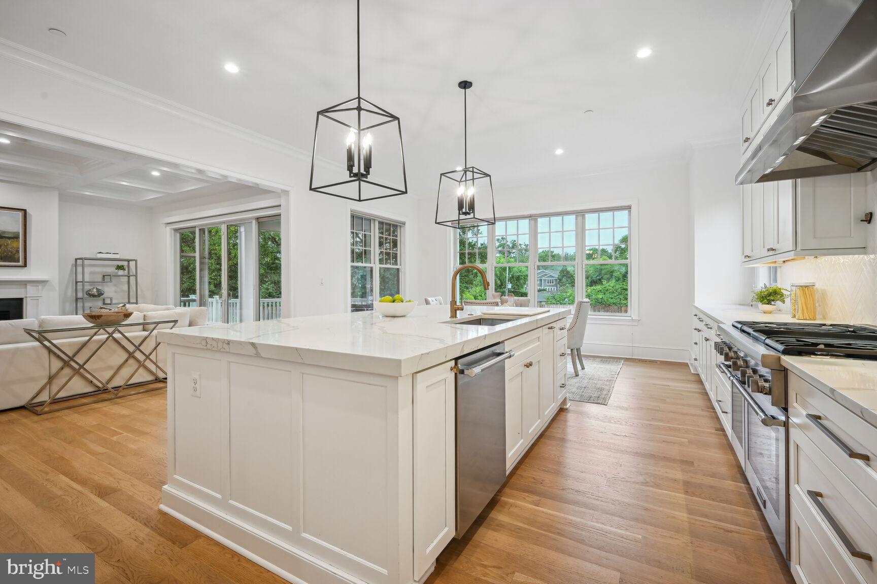 CHEVY CHASE MANOR - Residential