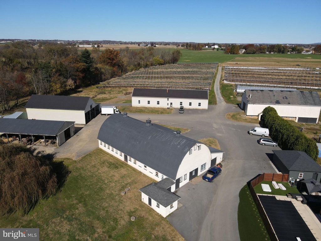 Photo of 690 Kraybill Church Road, MOUNT JOY, PA 17552 (MLS # PALA2080218)