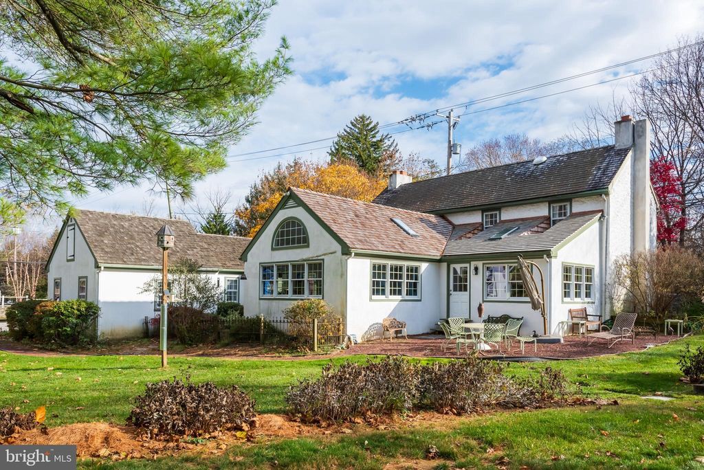 Photo of 2175 W Swedesford Road, MALVERN, PA 19355 (MLS # PACT2113522)