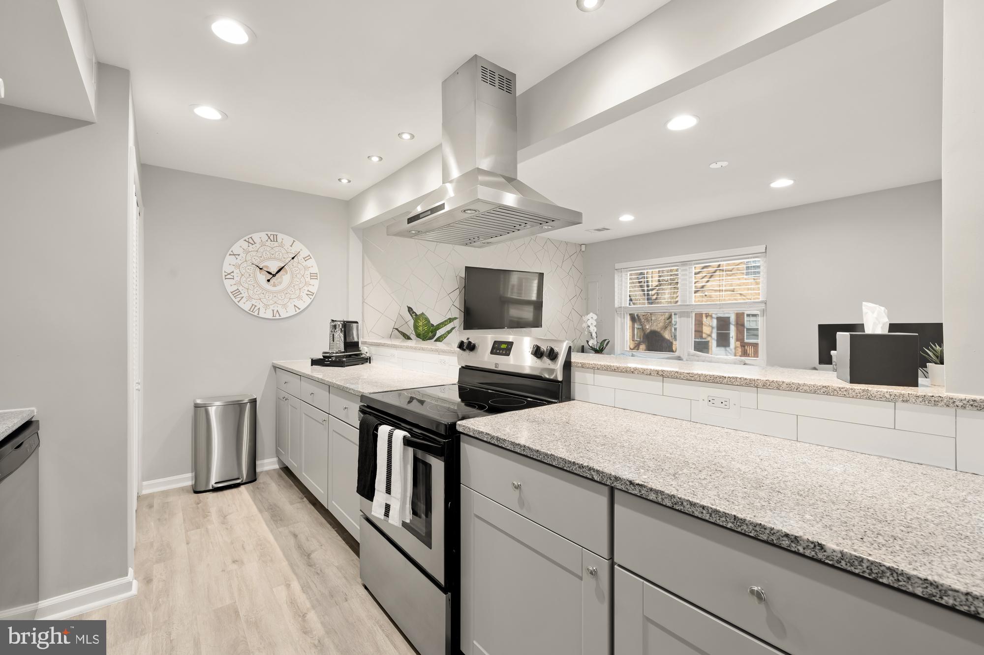 TERRACE TOWNE HOMES OF WOODLAWN - Residential