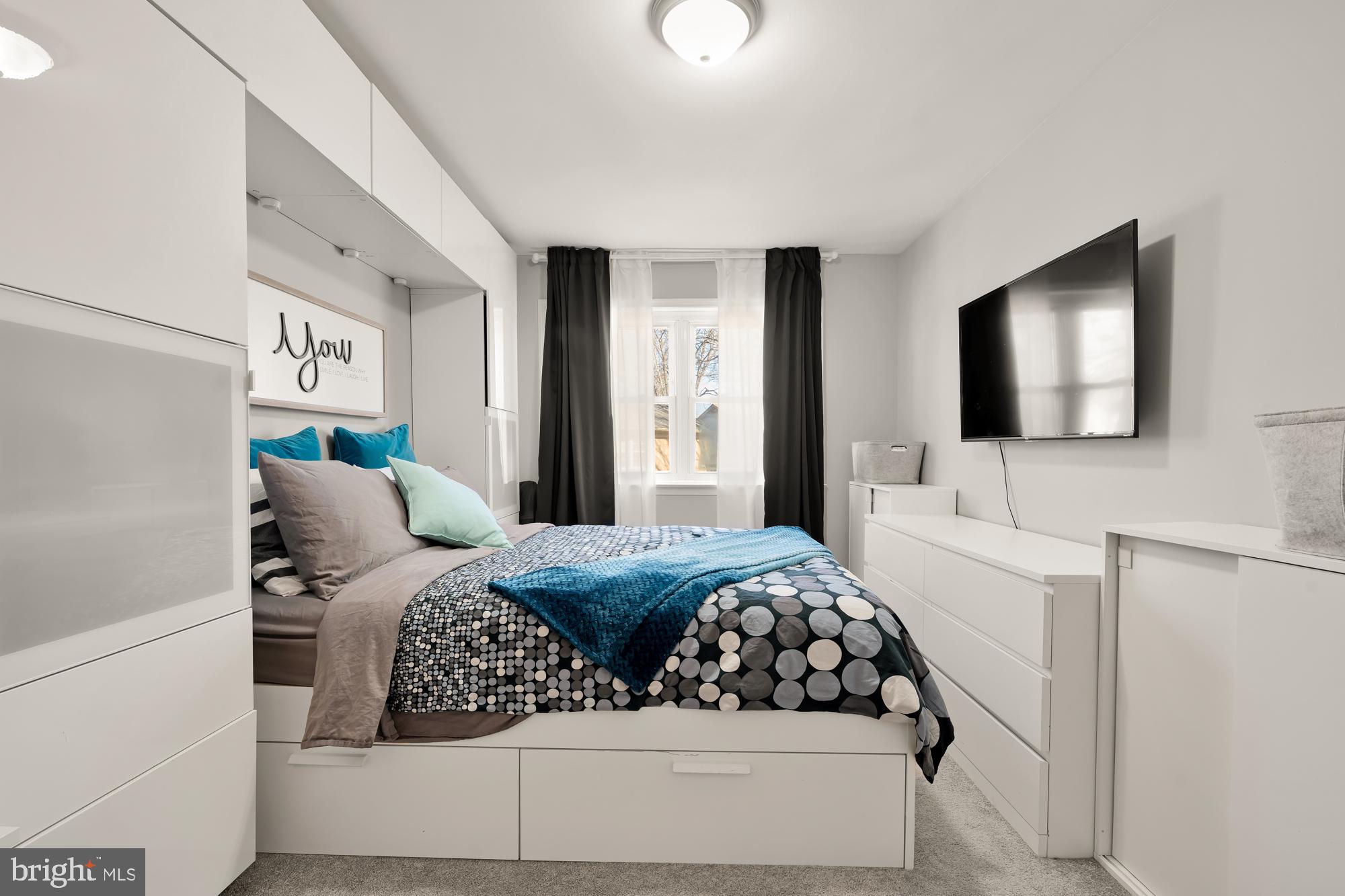 TERRACE TOWNE HOMES OF WOODLAWN - Residential