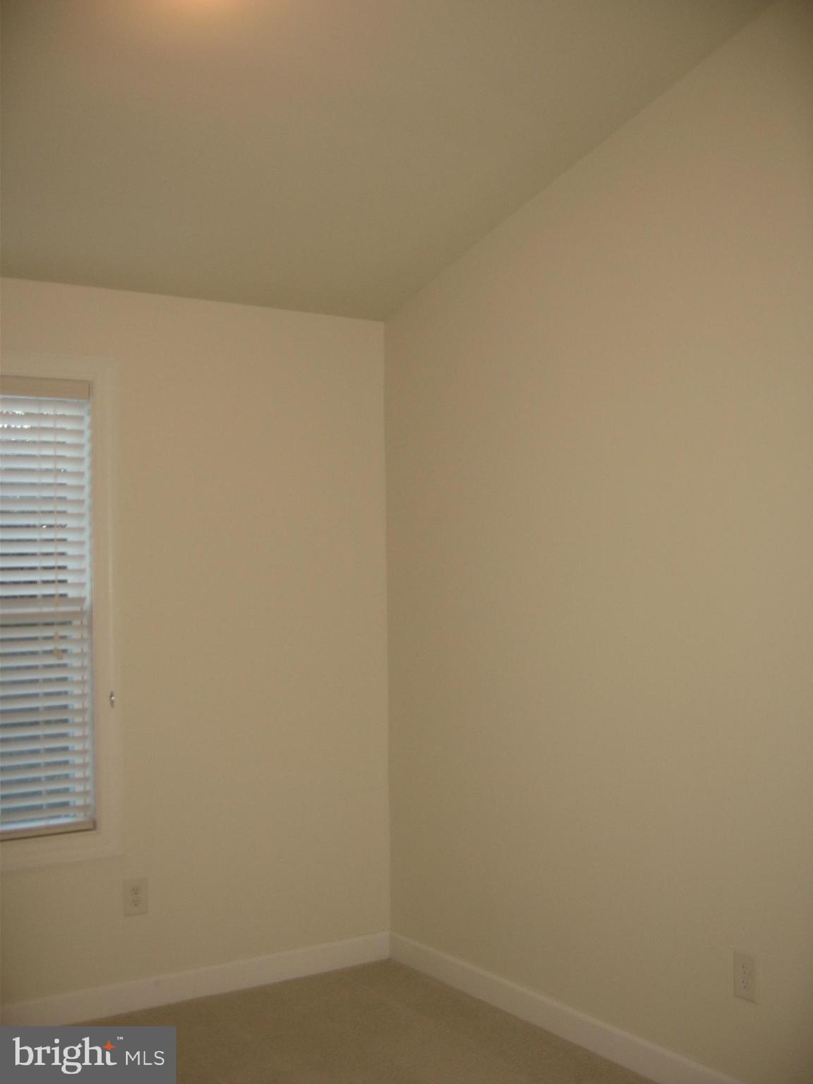 COLONIAL HILLS - Residential Lease