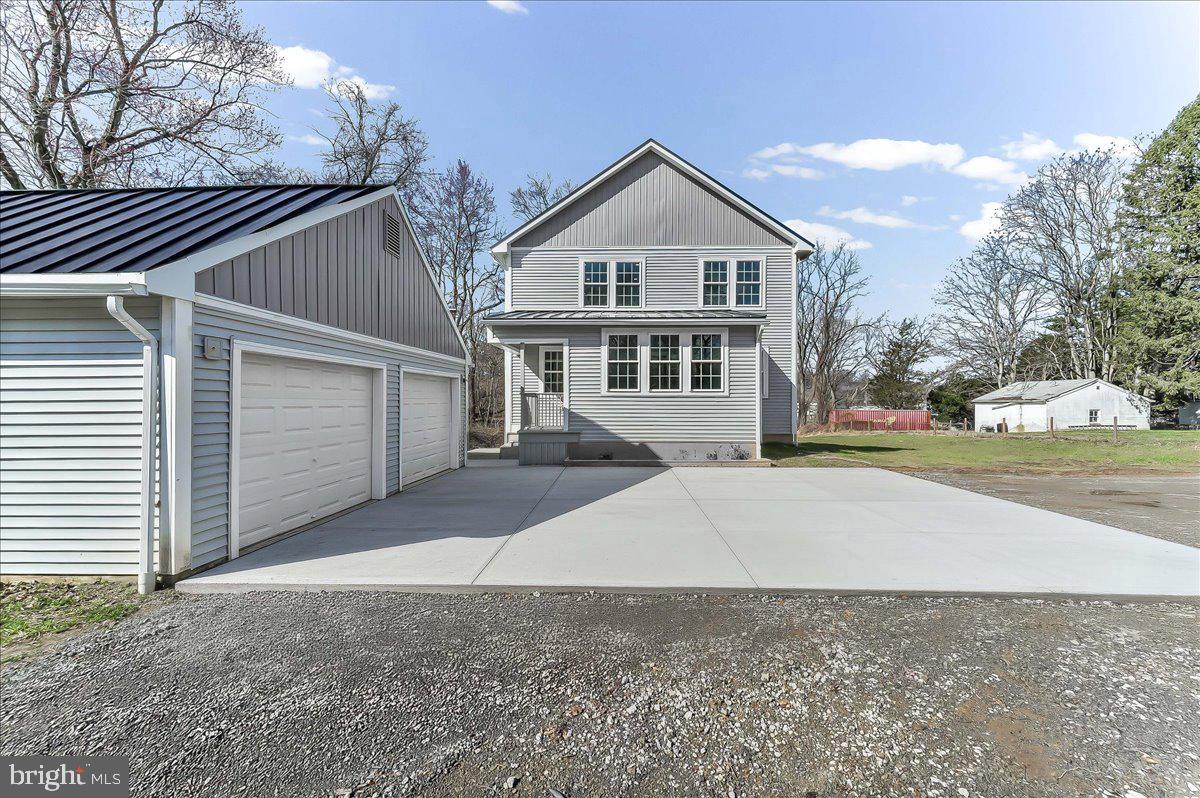 244 W SUMMIT AVENUE