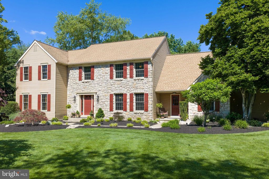 Photo of 305 Cottonwood Drive, LANGHORNE, PA 19047 (MLS # PABU2122068)