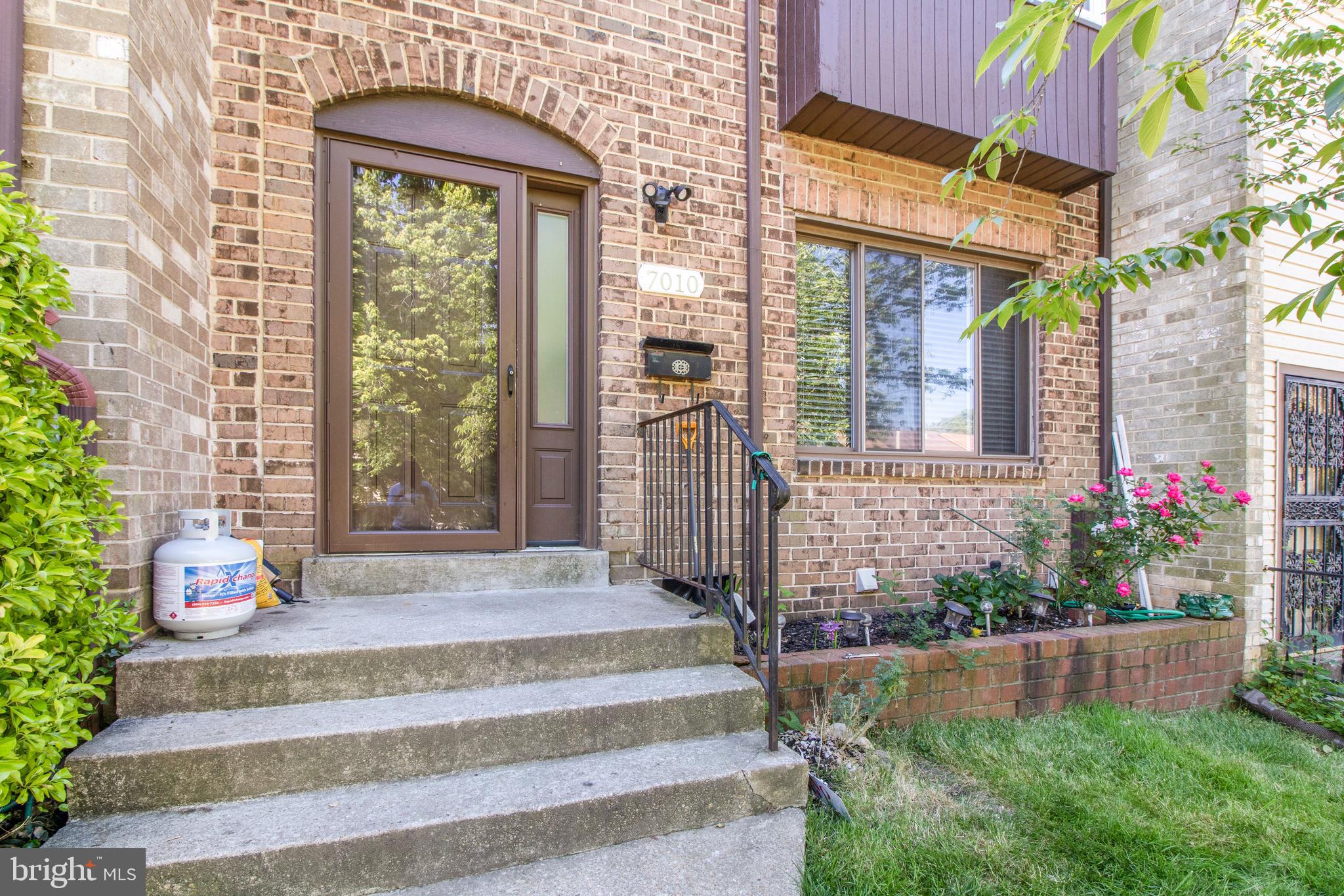 CIPRIANO WOODS - Residential