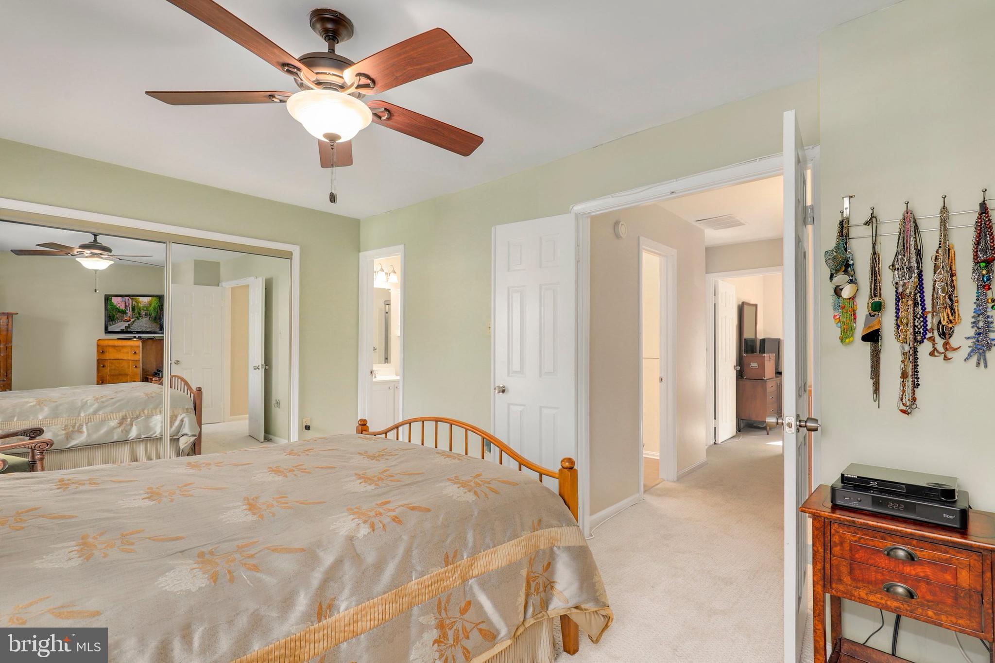 MT WOODLEY MANOR - Residential