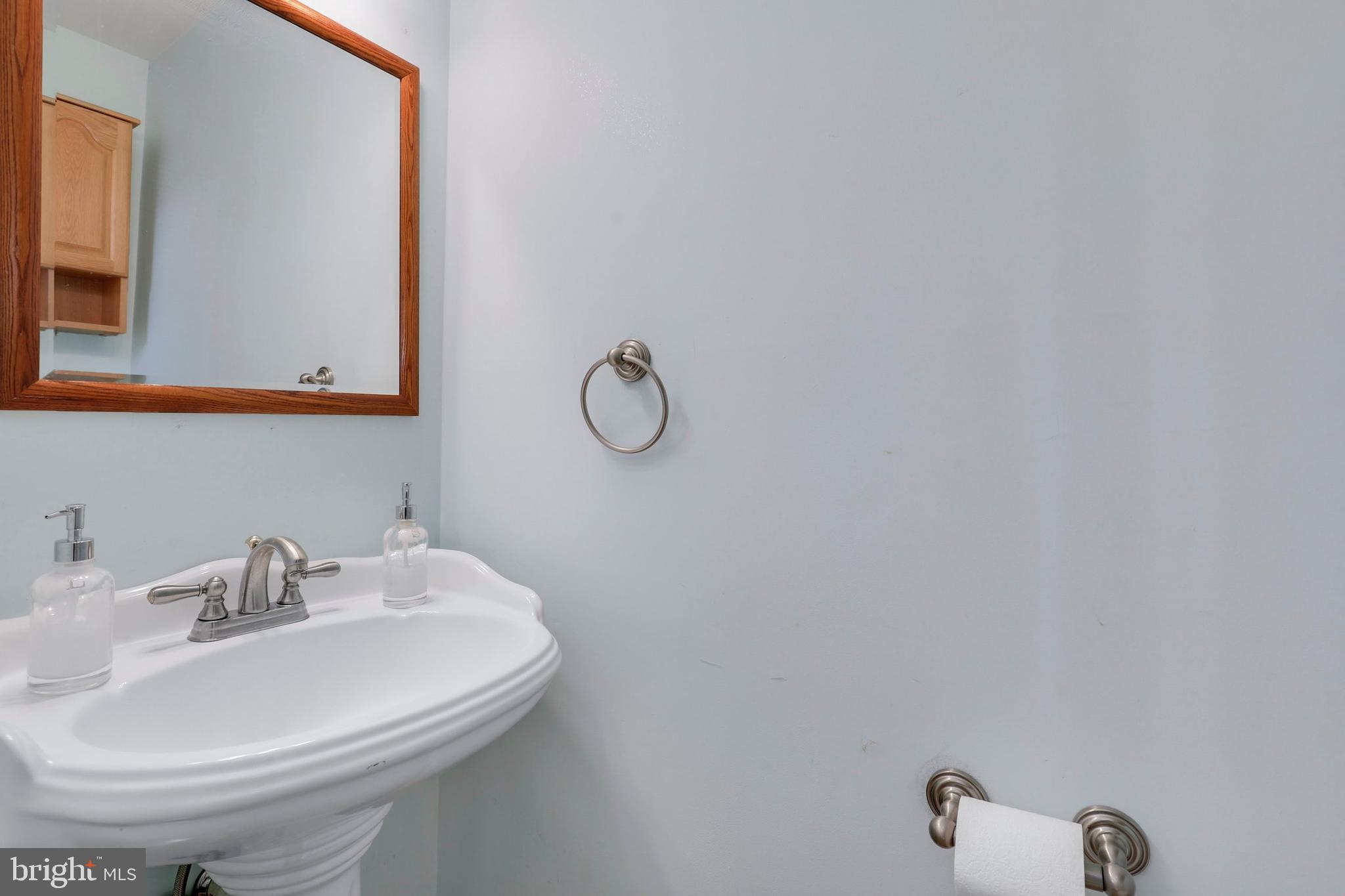 MT WOODLEY MANOR - Residential