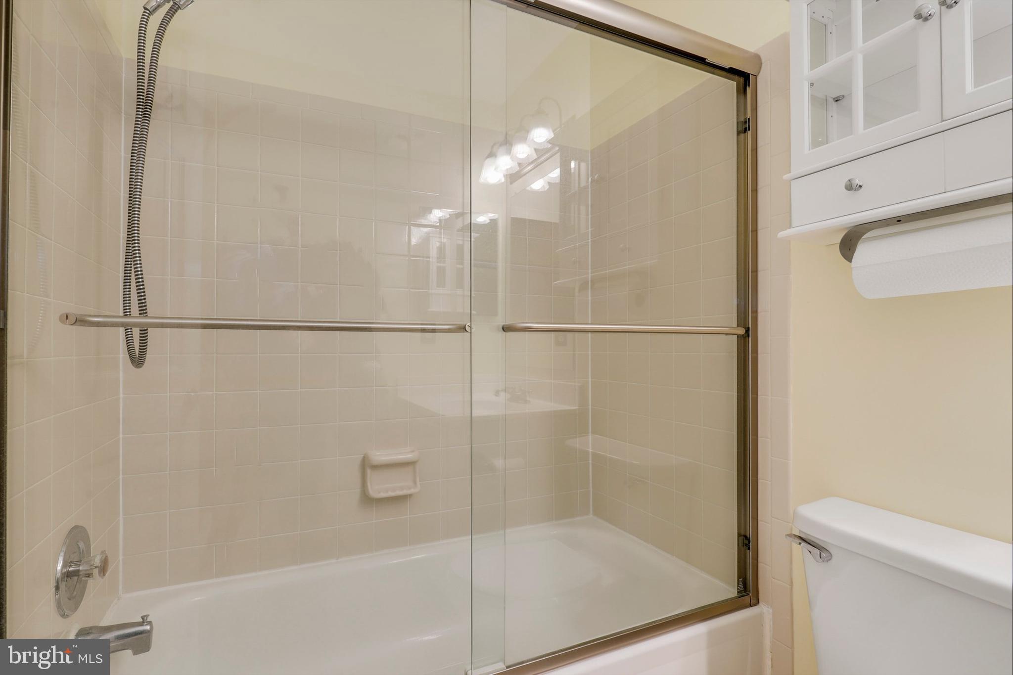 MT WOODLEY MANOR - Residential