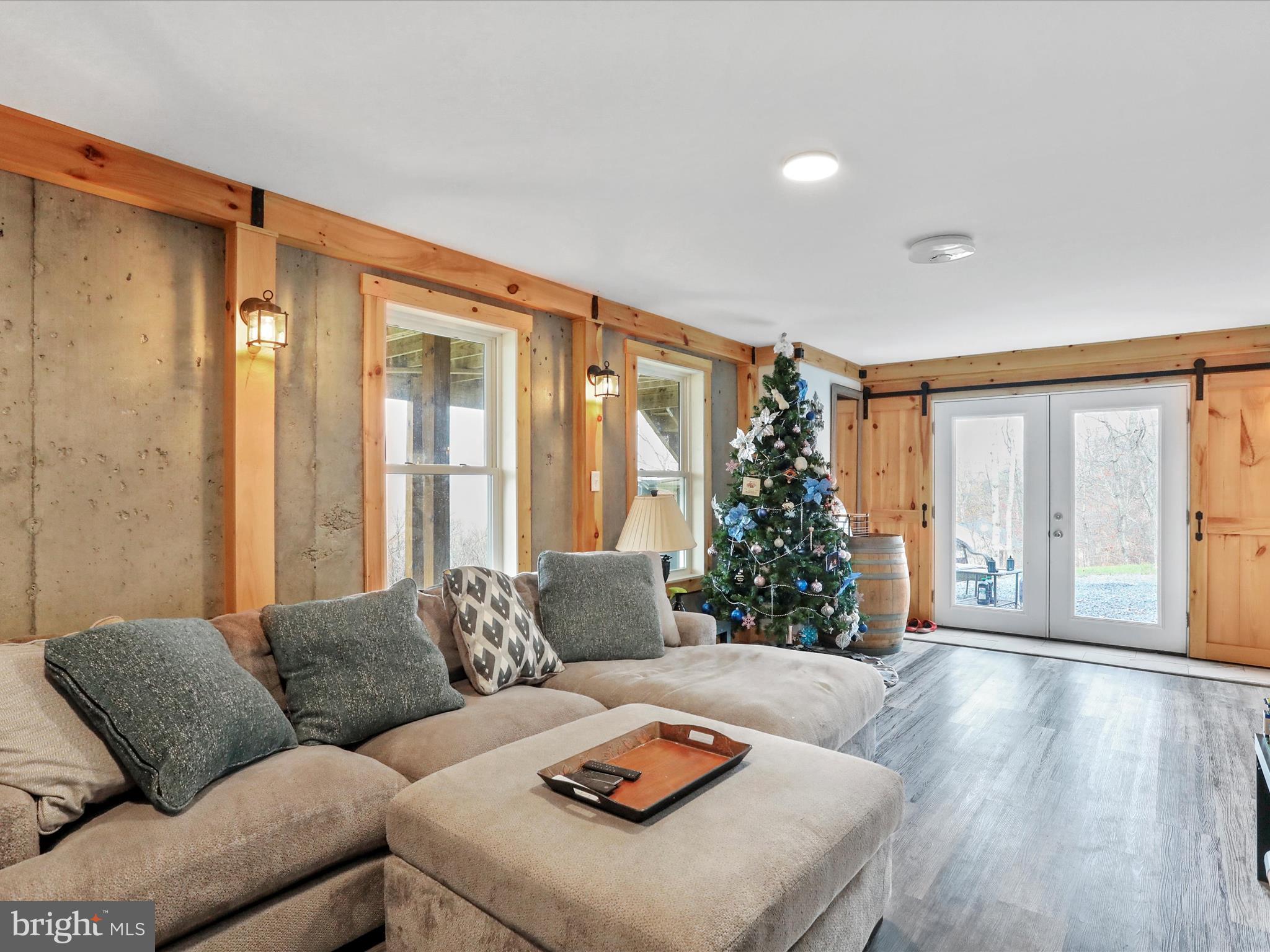 TREE BANK AT NORTH MOUNTAIN - Residential