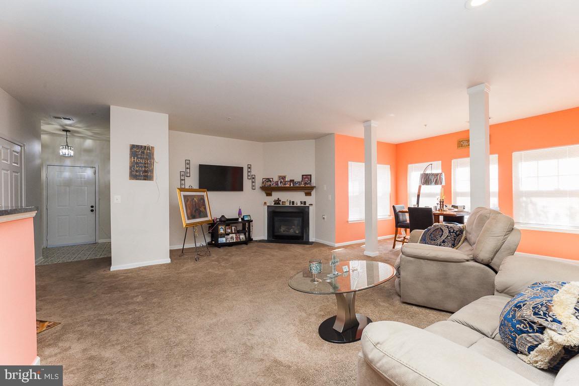 WINDSOR CROSSING - Residential