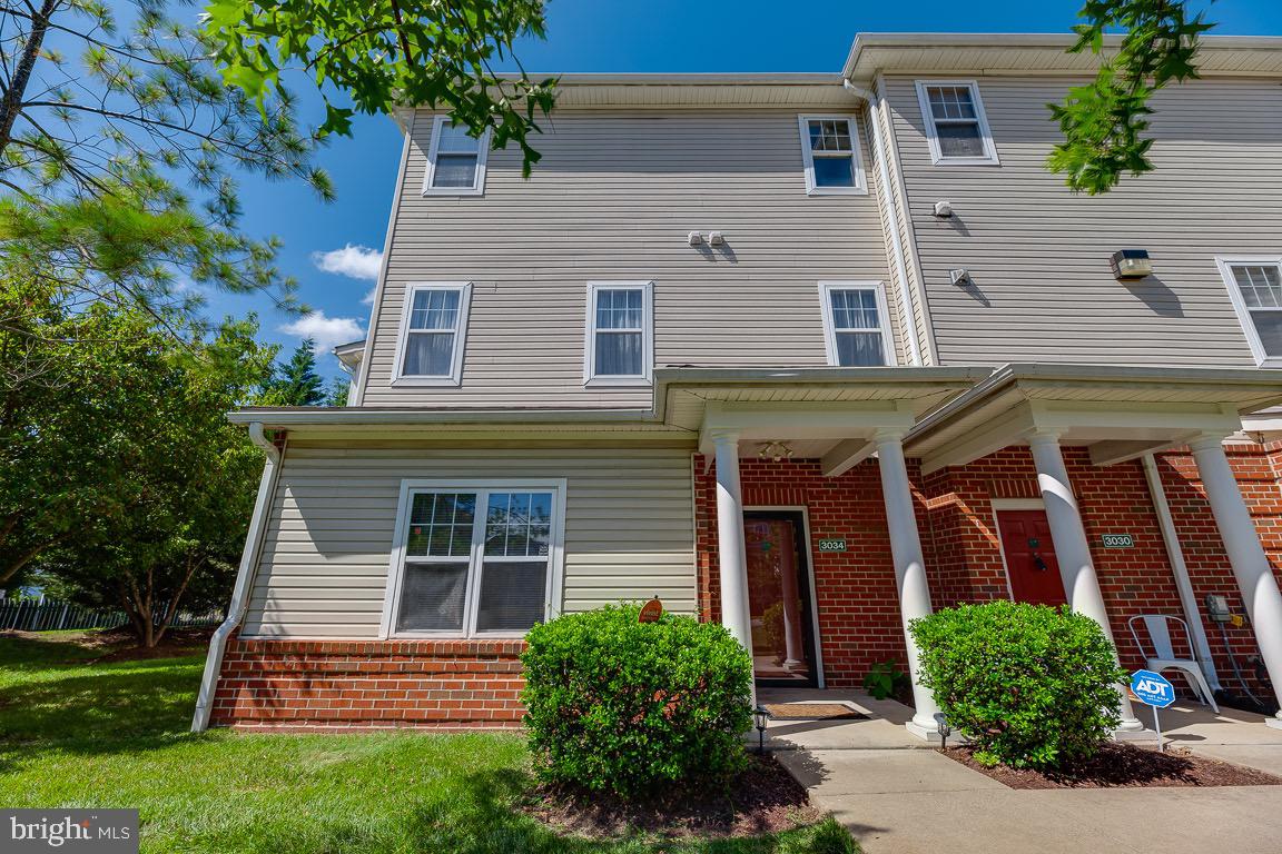 WINDSOR CROSSING - Residential