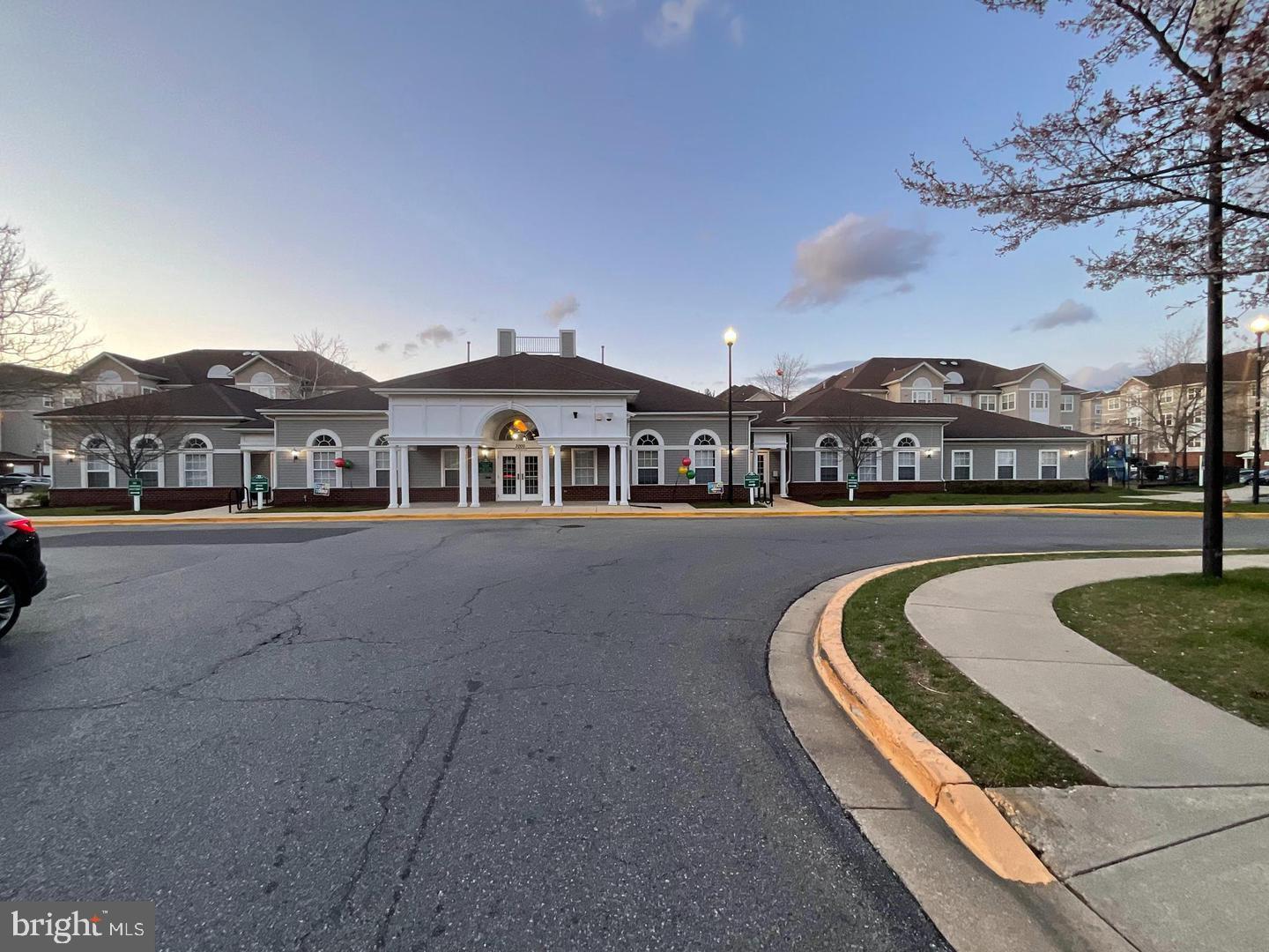 WINDSOR CROSSING - Residential