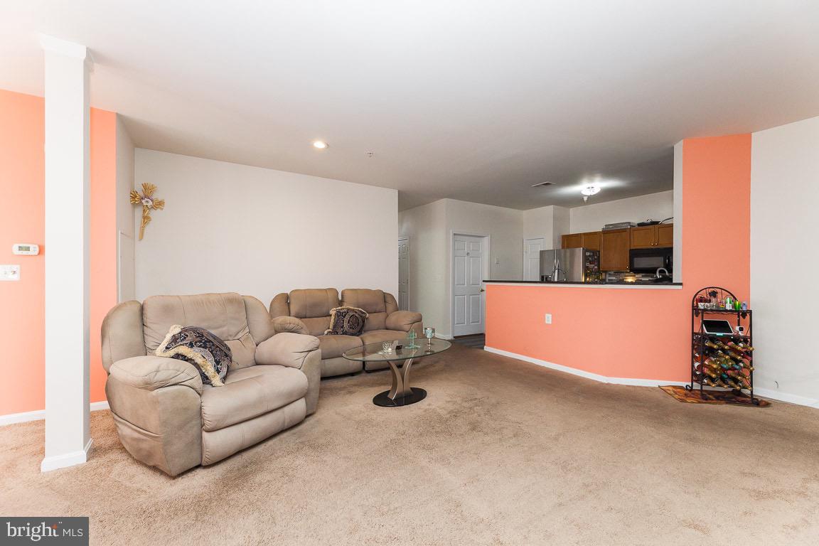 WINDSOR CROSSING - Residential