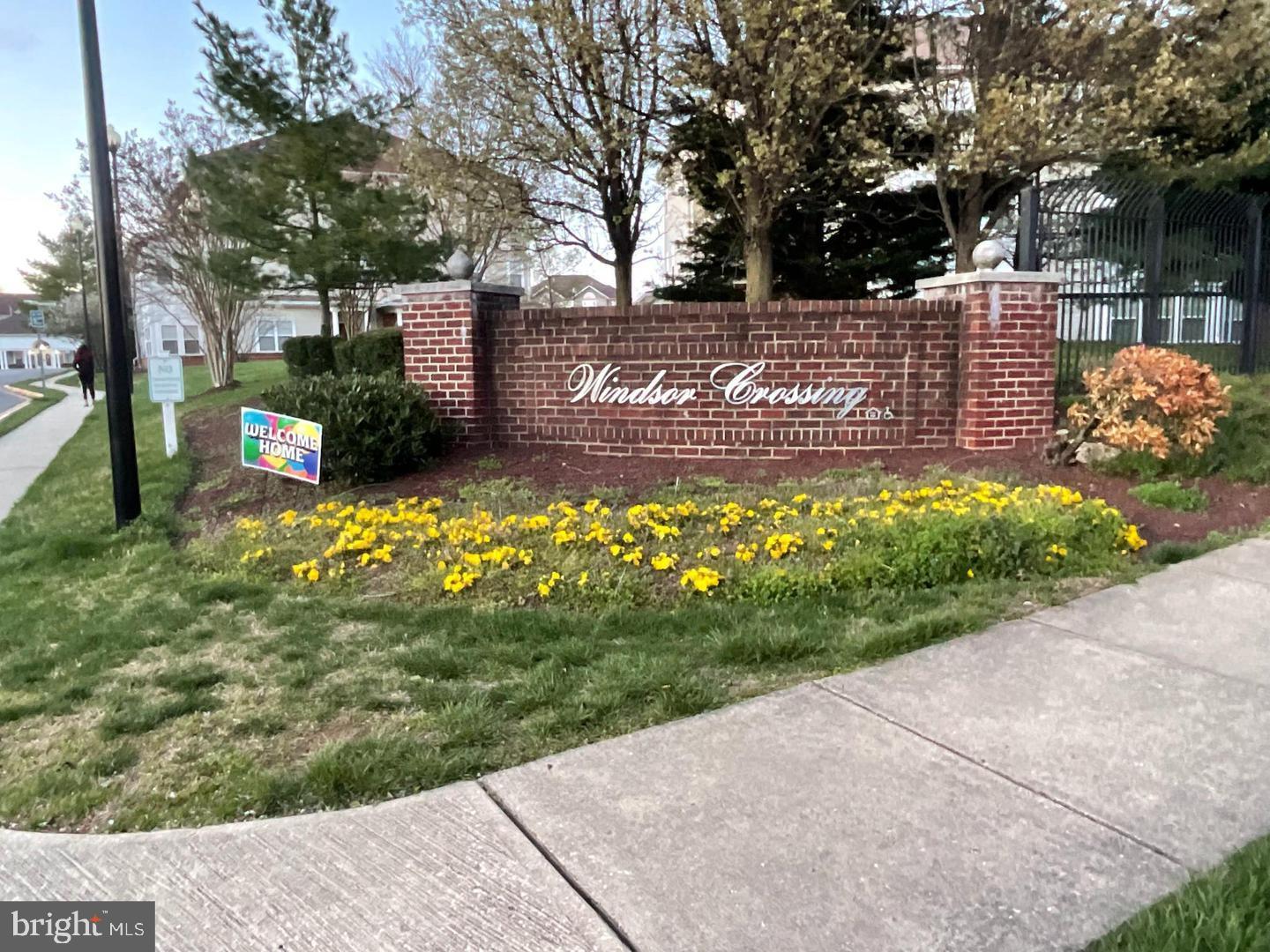 WINDSOR CROSSING - Residential