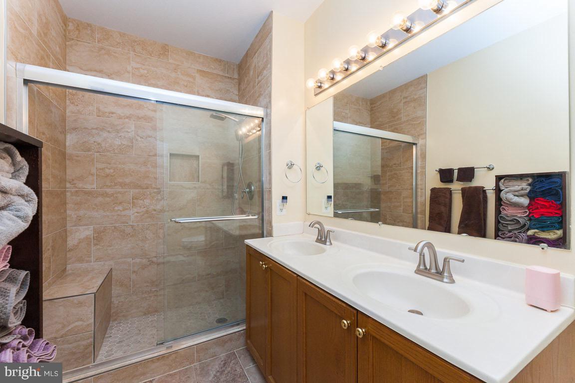 WINDSOR CROSSING - Residential