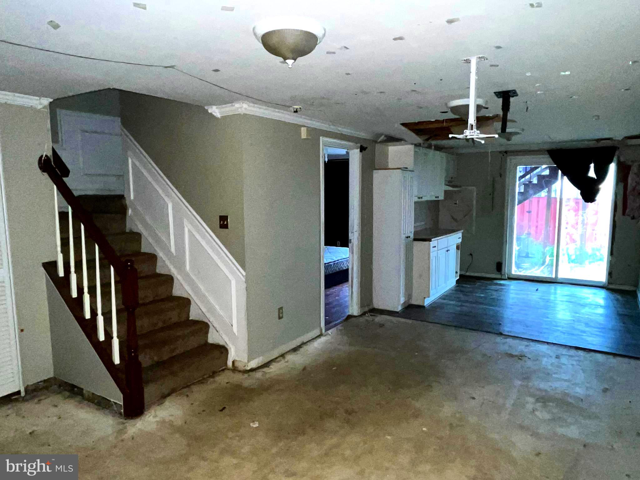 WILLIAMSTOWN - Residential