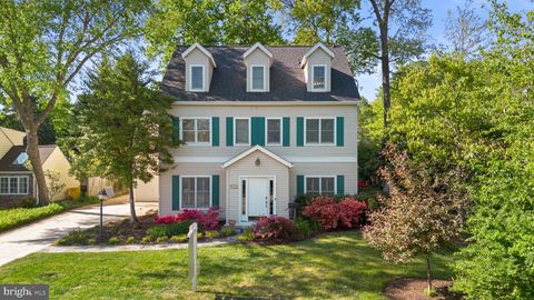 Photo of 403 N West St, FALLS CHURCH, VA 22046 (MLS # VAFA2003754)