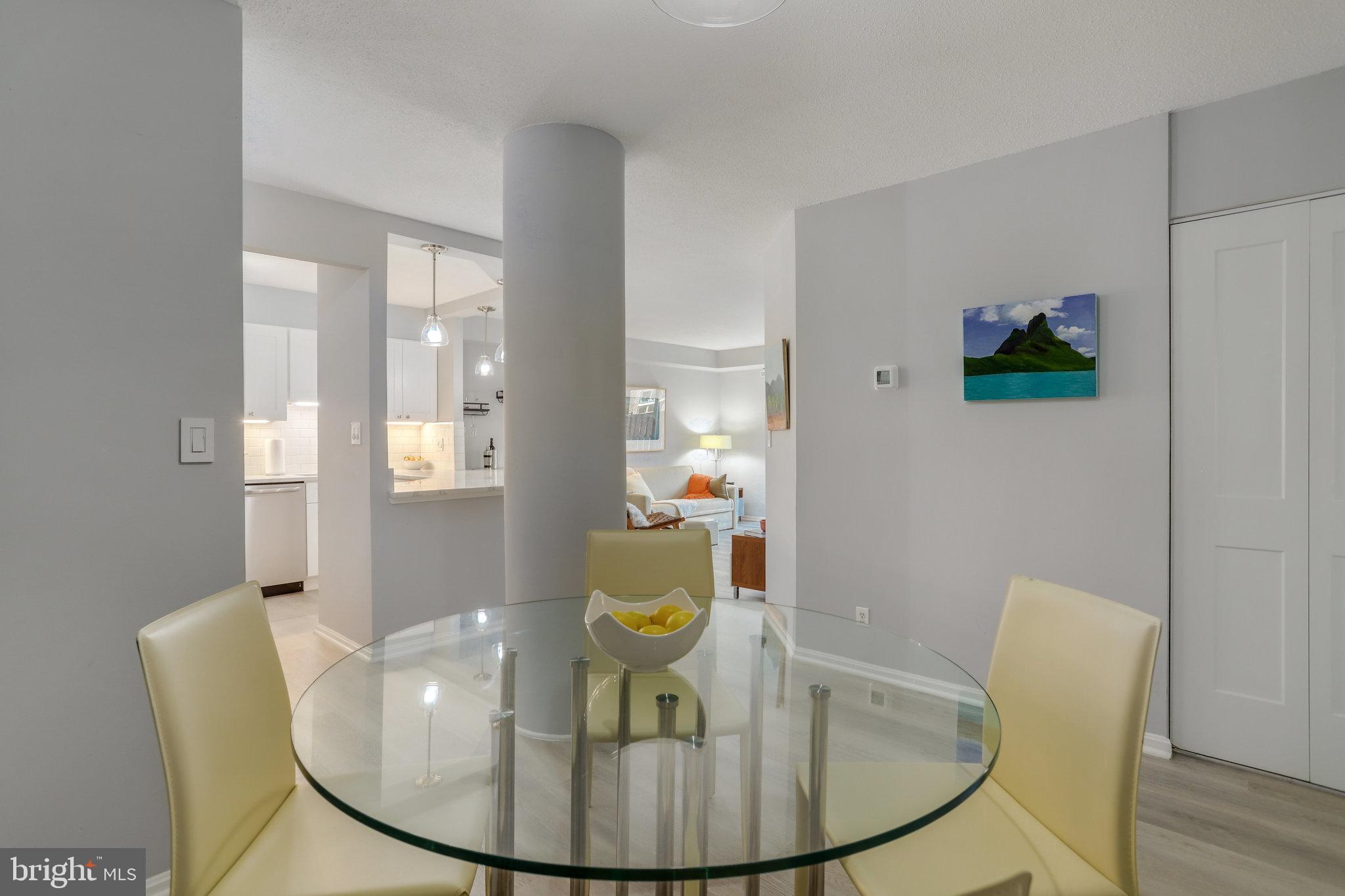 ASTORIA - Residential