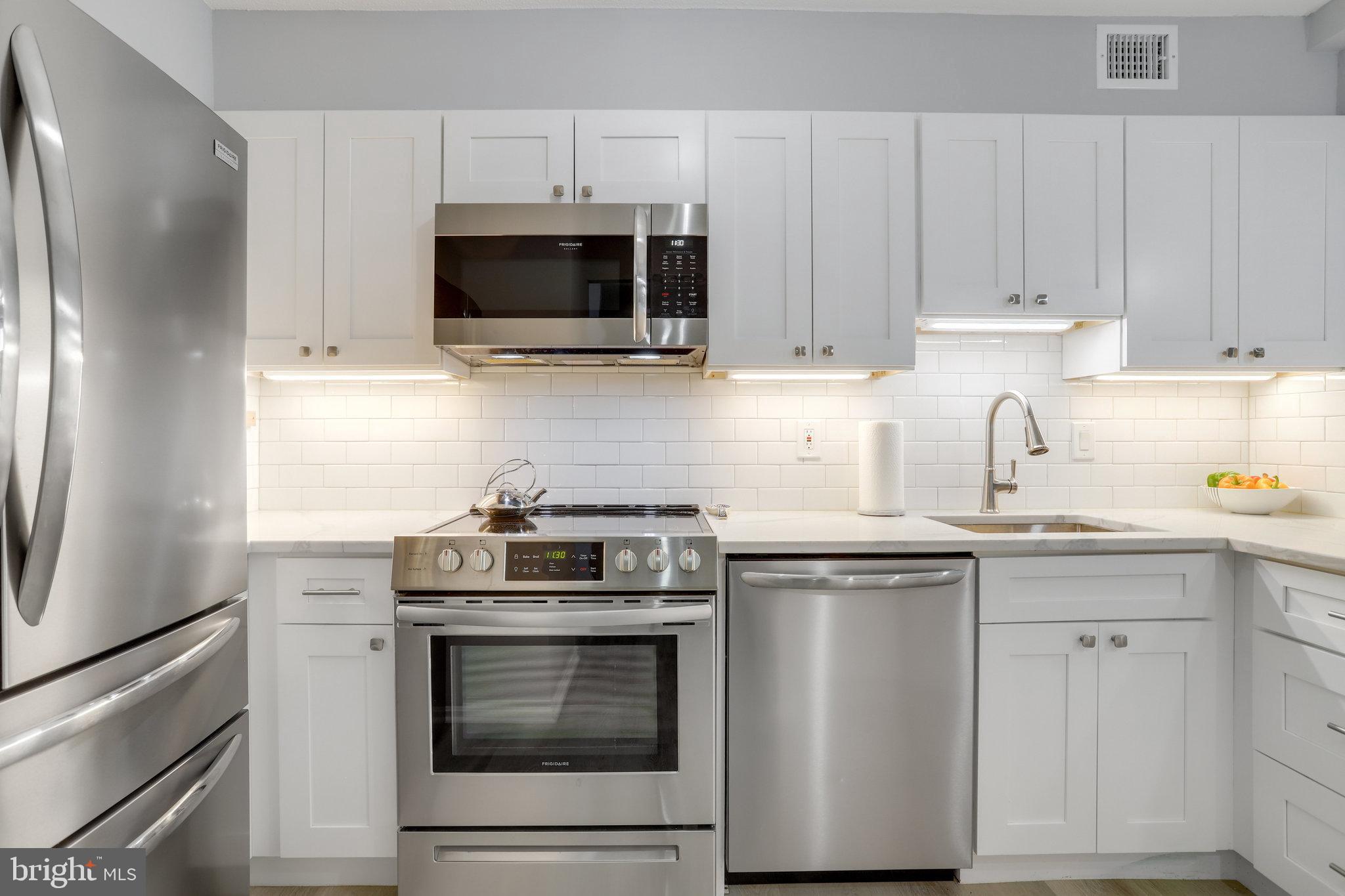 ASTORIA - Residential