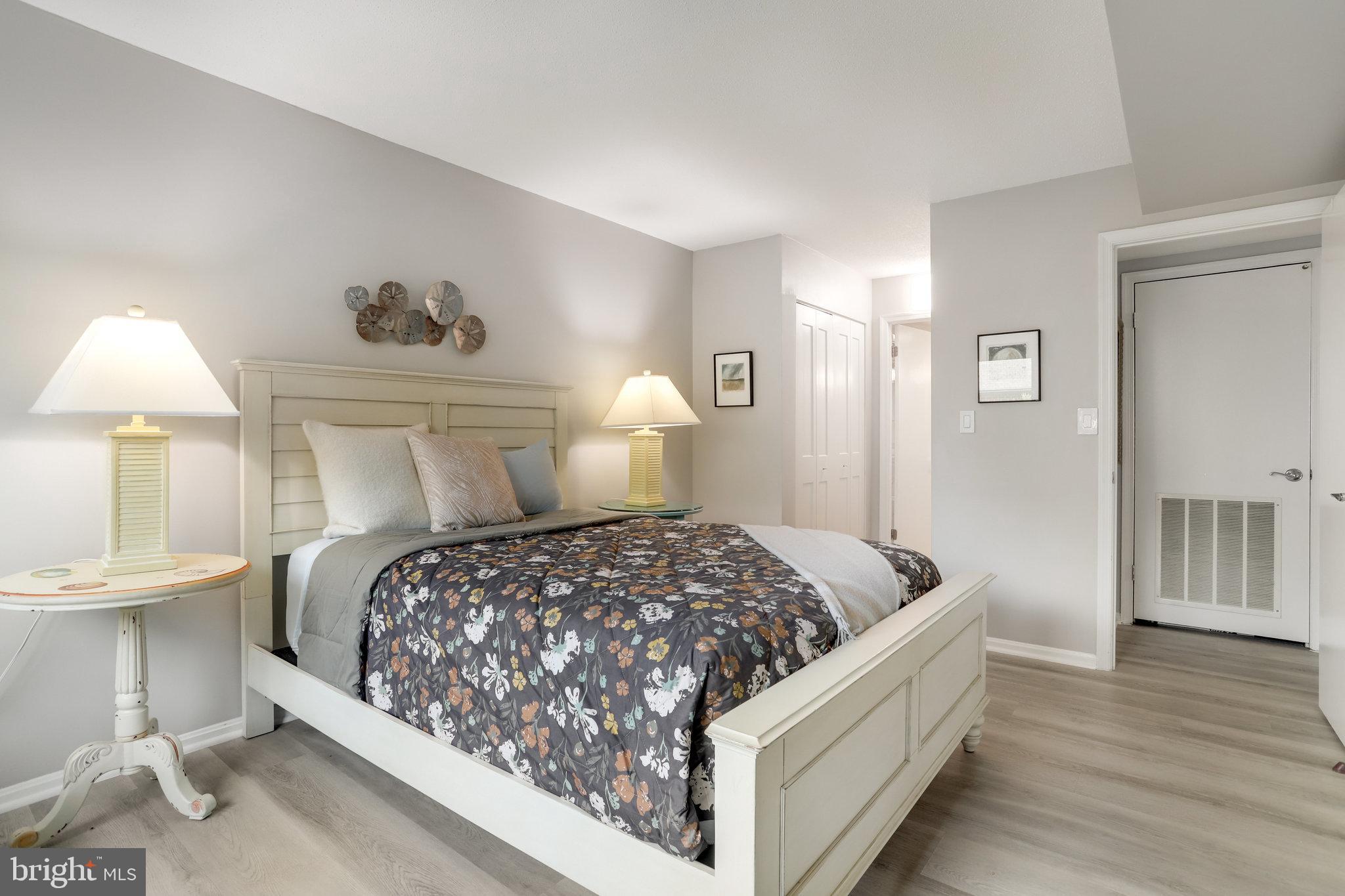 ASTORIA - Residential