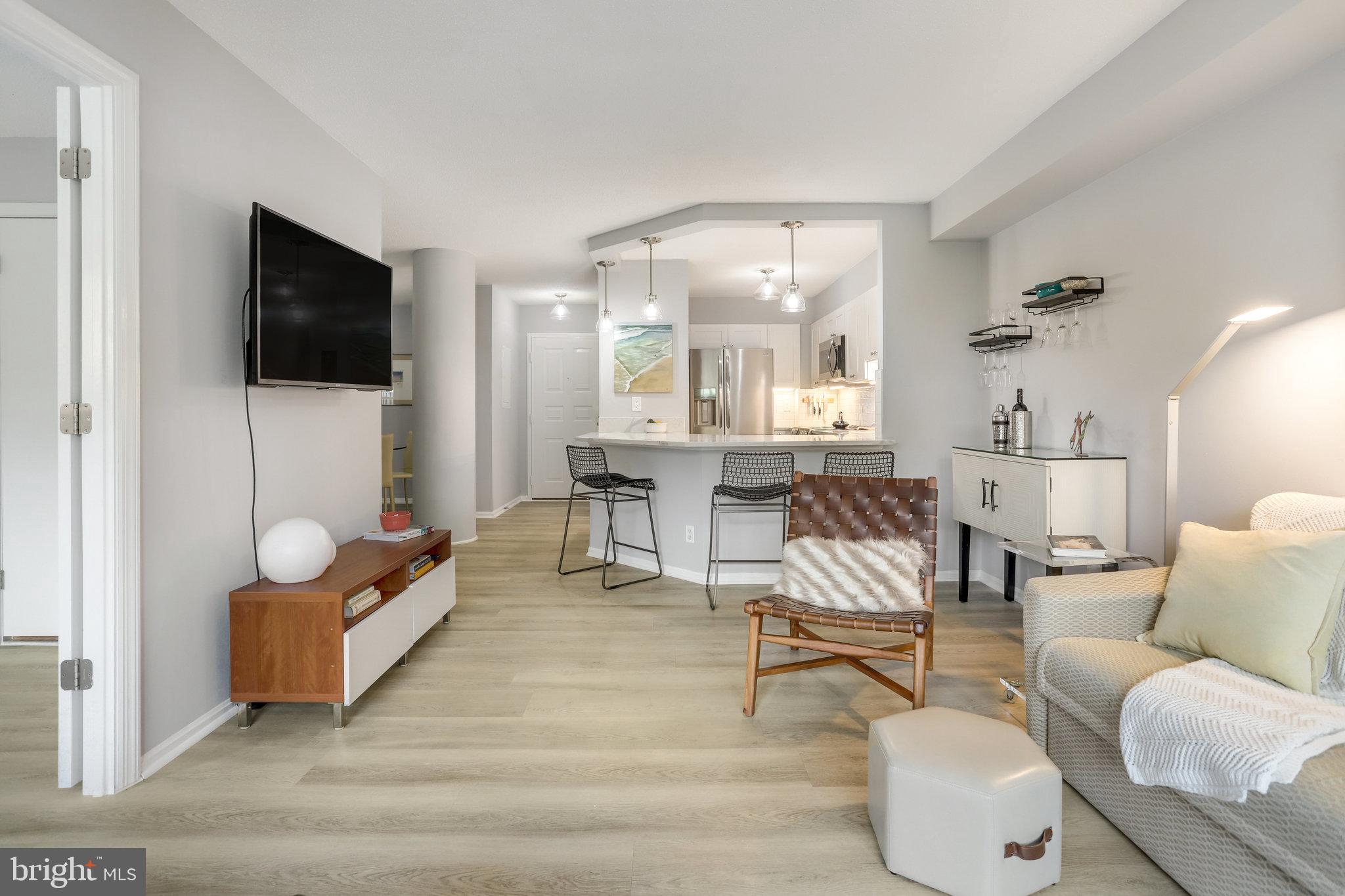 ASTORIA - Residential