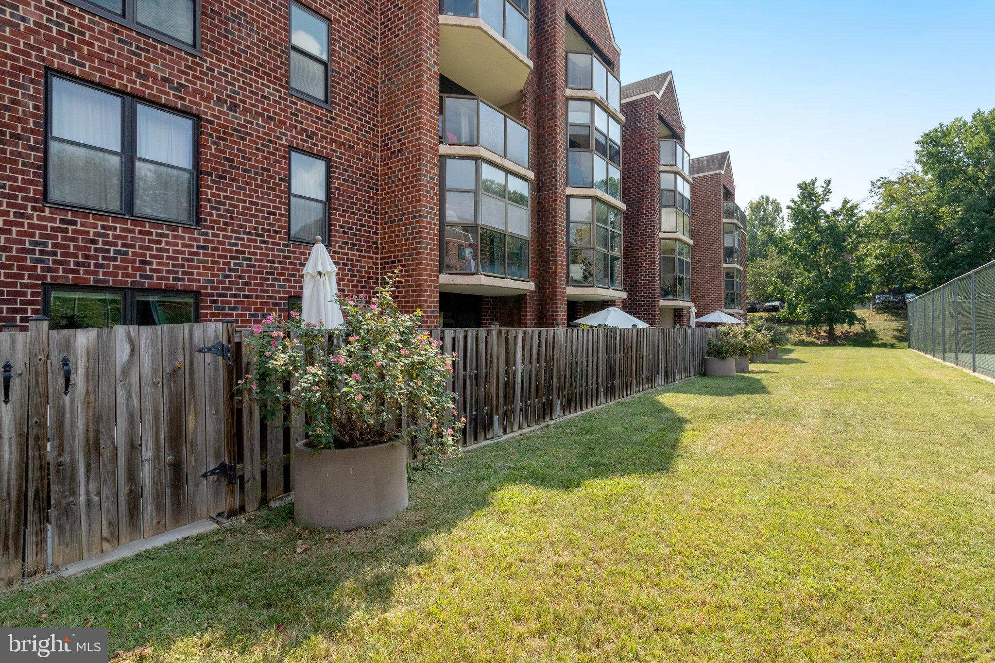 ASTORIA - Residential