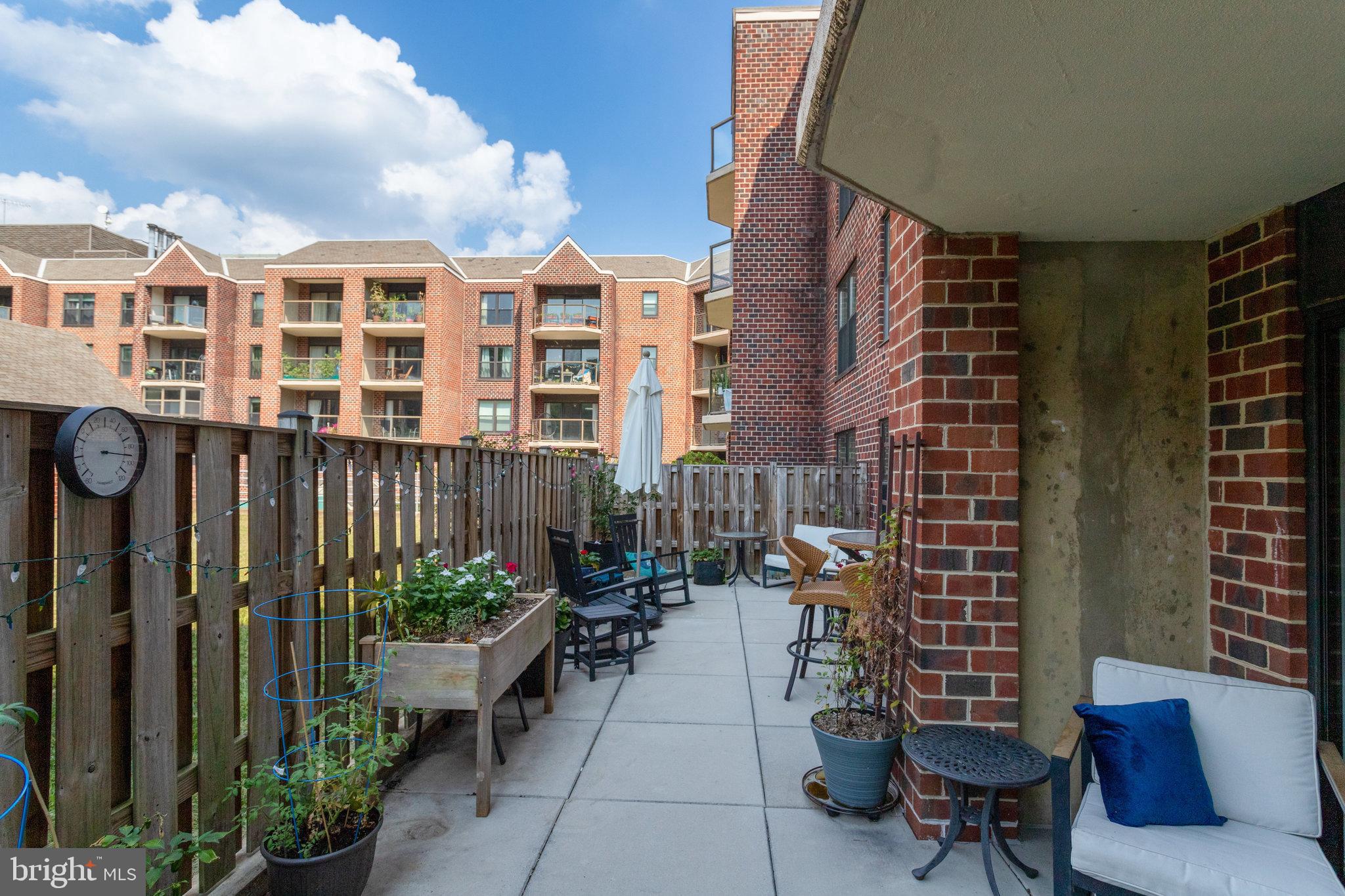 ASTORIA - Residential