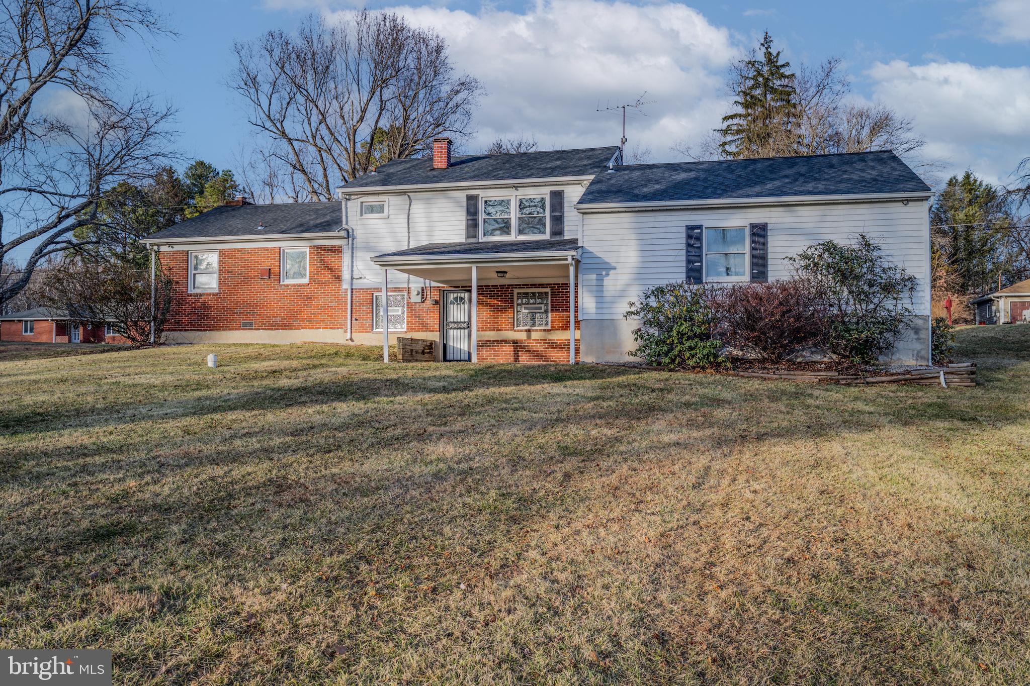 WINDSOR MILL - Residential