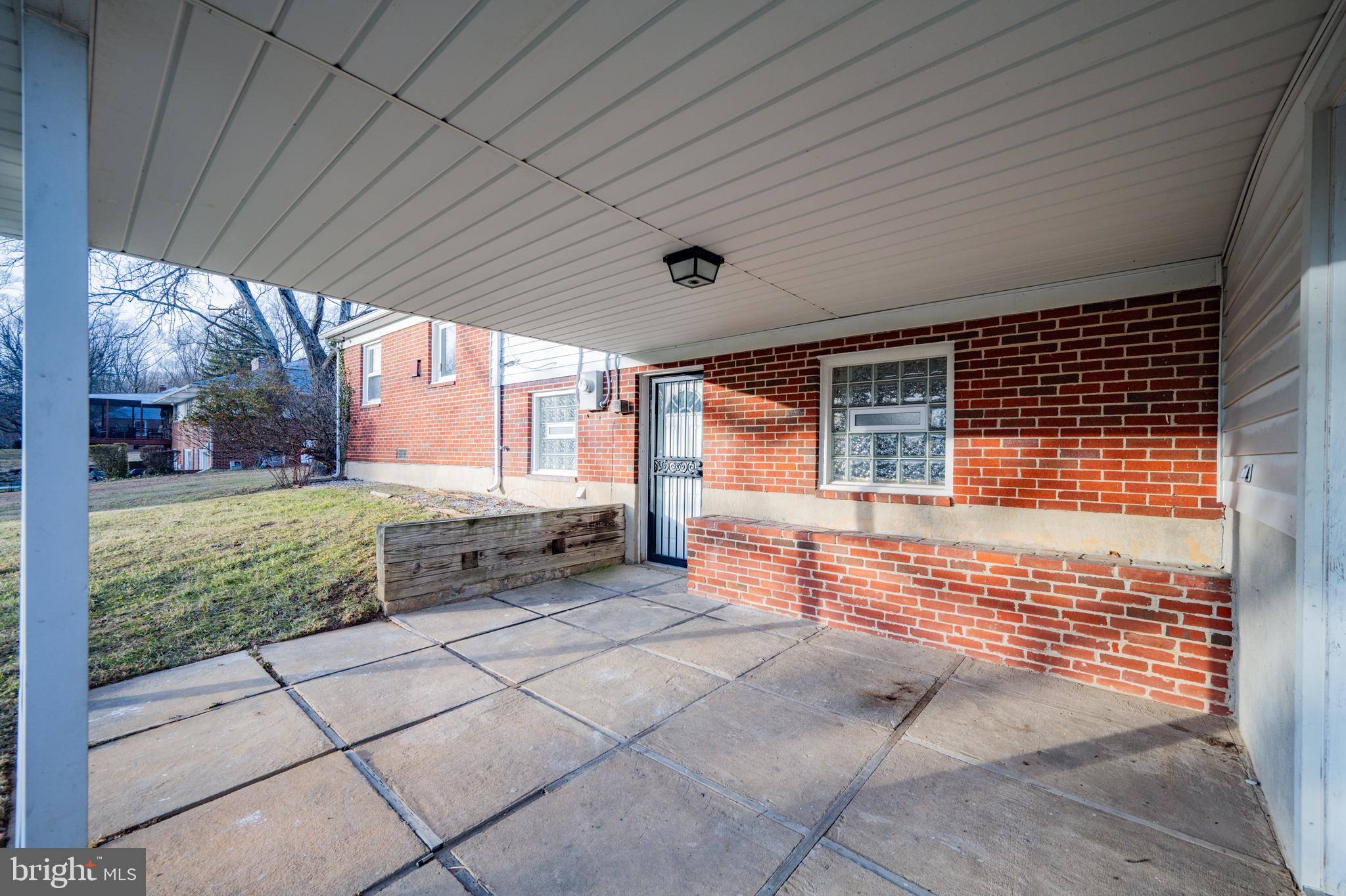 WINDSOR MILL - Residential