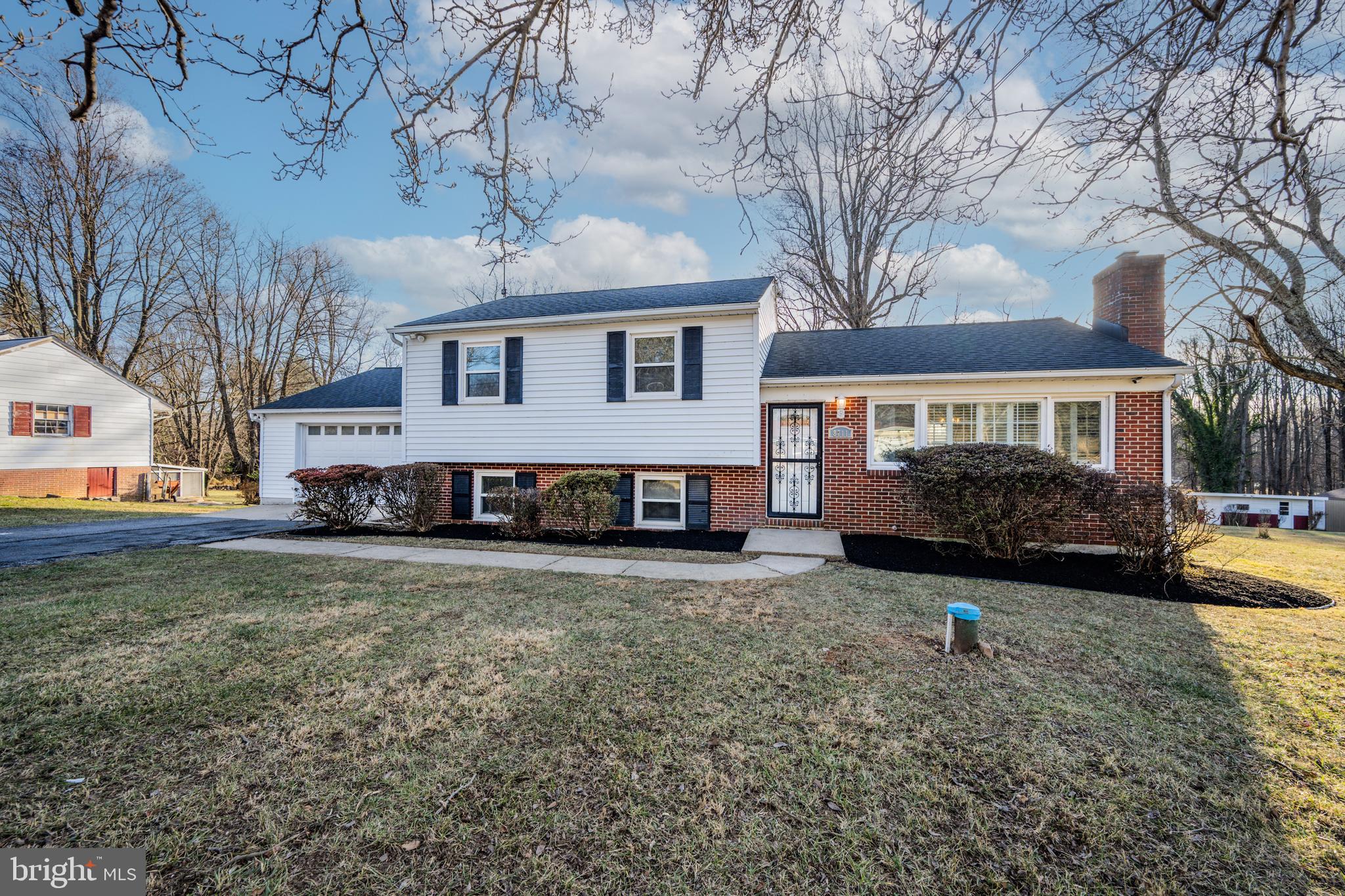 WINDSOR MILL - Residential