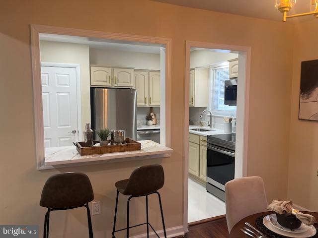 WINDSOR MILL - Residential