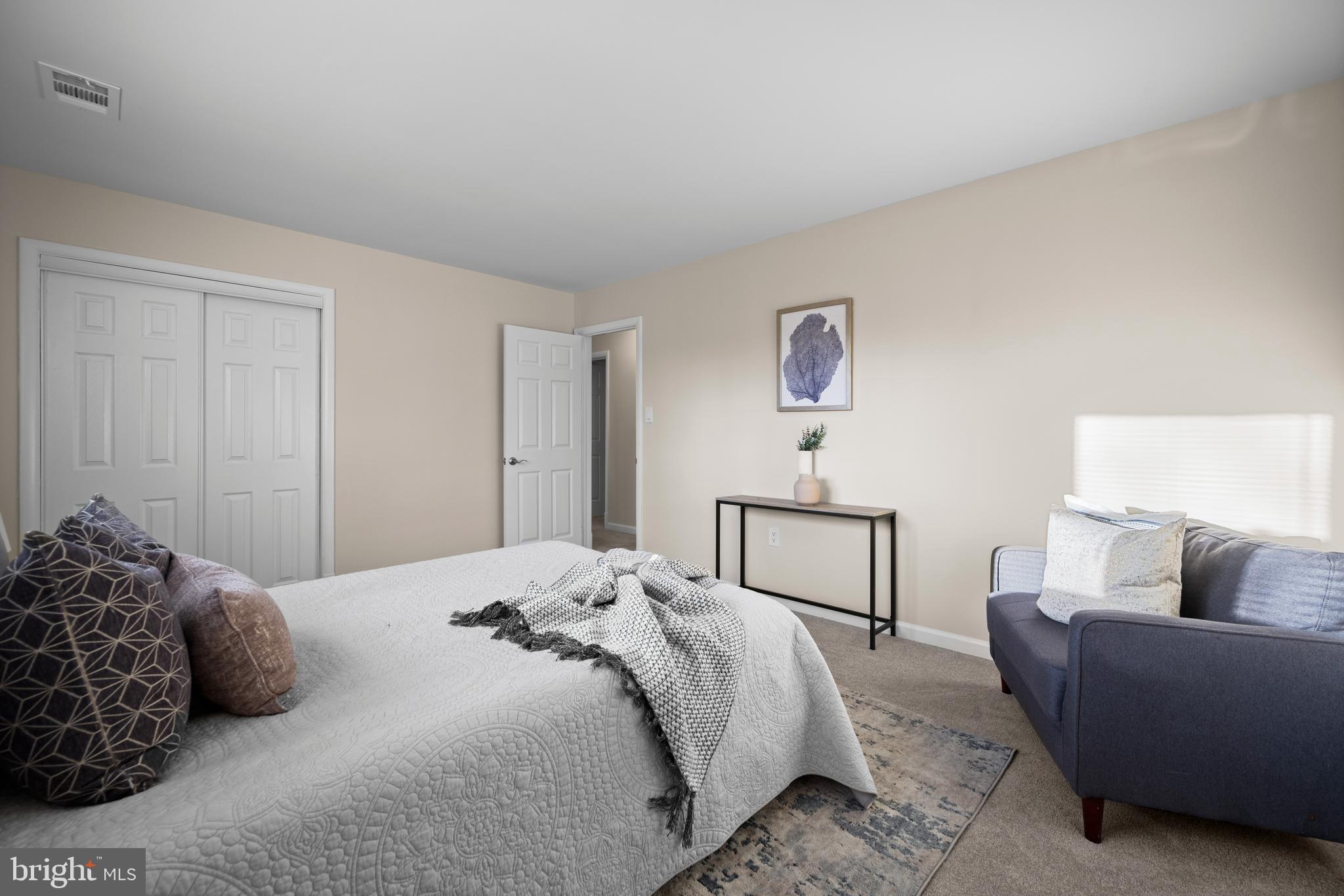 WINDSOR MILL - Residential