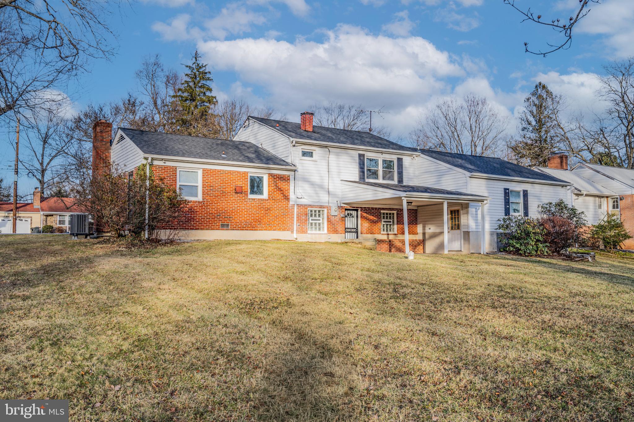 WINDSOR MILL - Residential