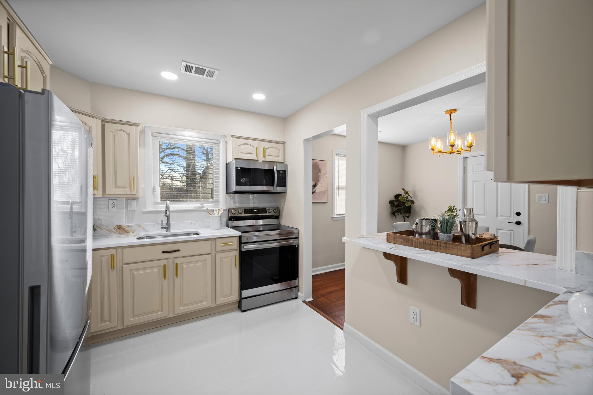 WINDSOR MILL - Residential