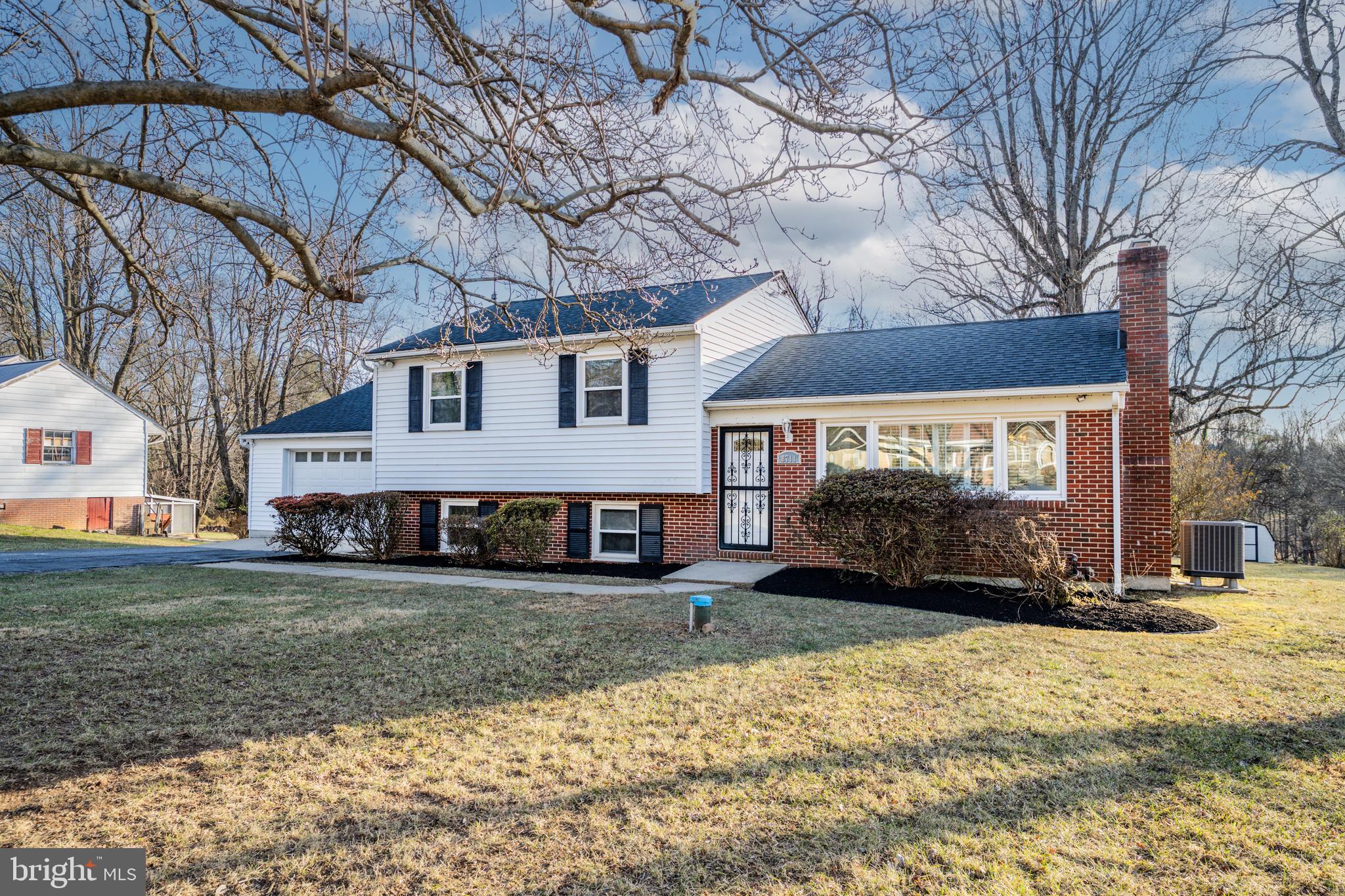 WINDSOR MILL - Residential