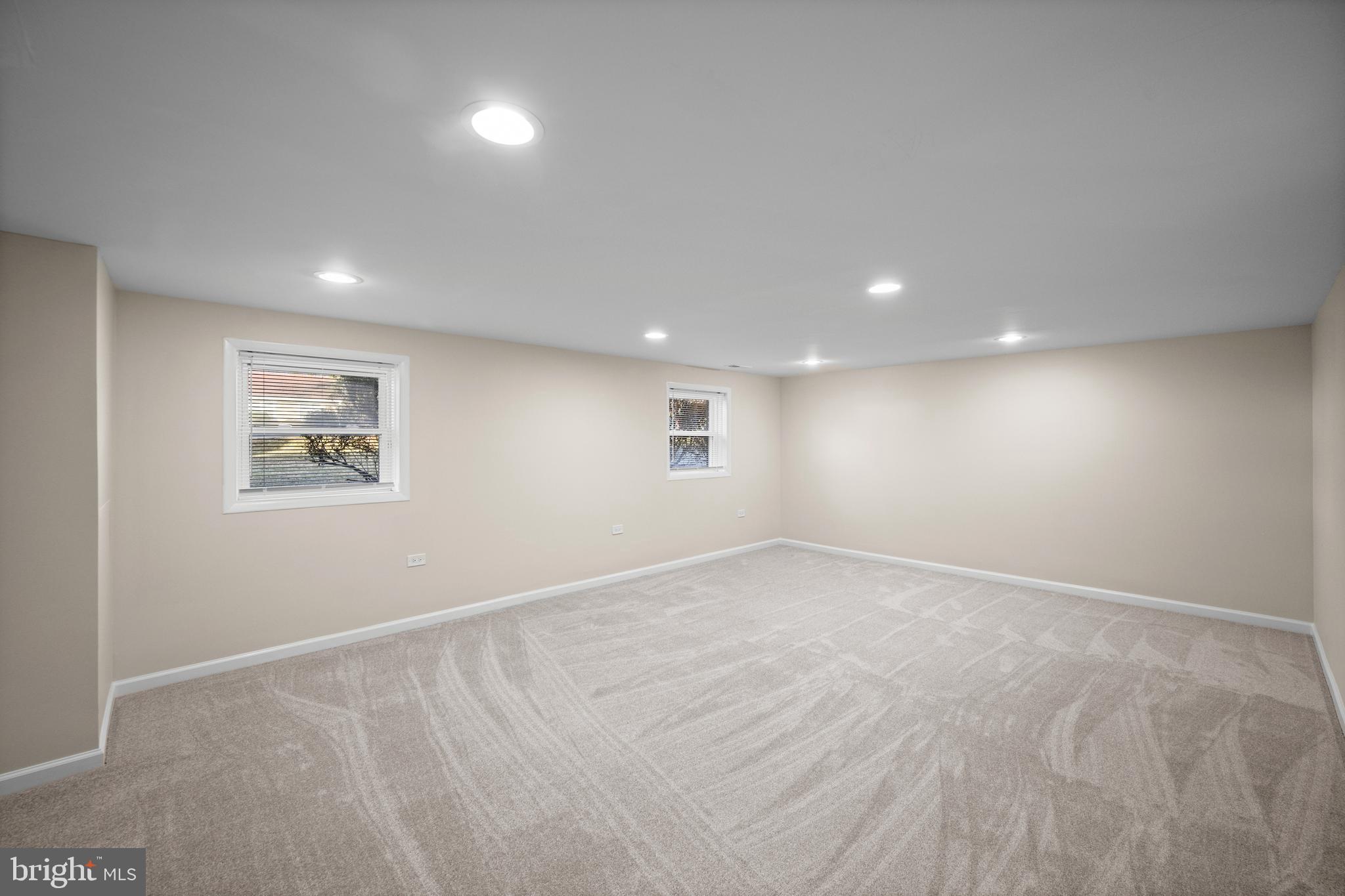 WINDSOR MILL - Residential