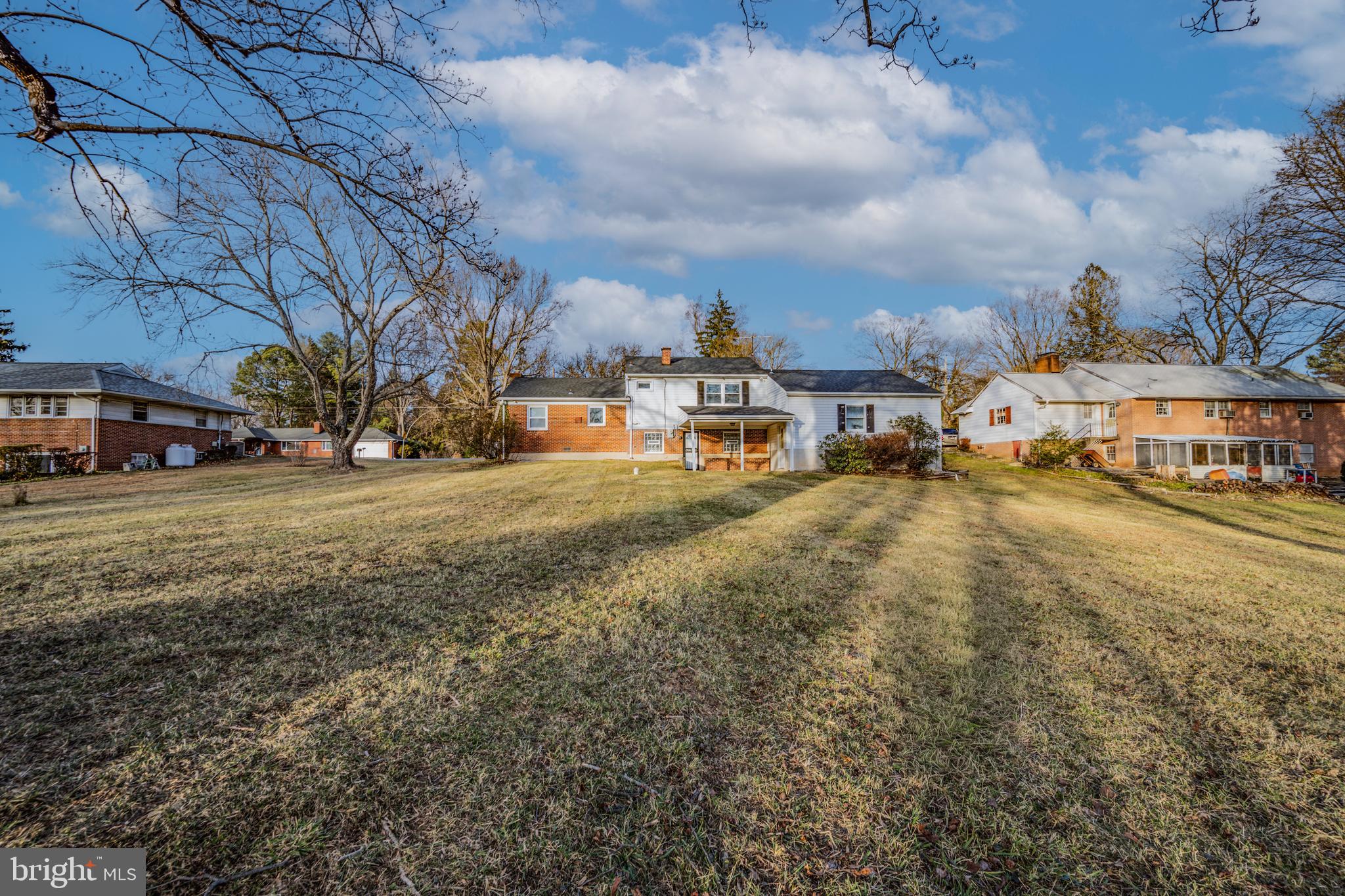 WINDSOR MILL - Residential