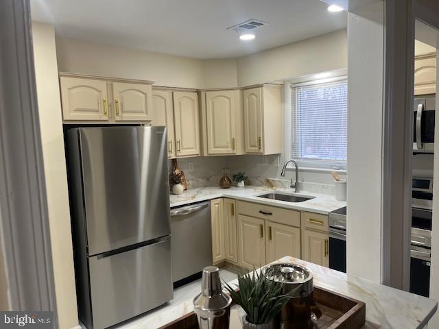 WINDSOR MILL - Residential