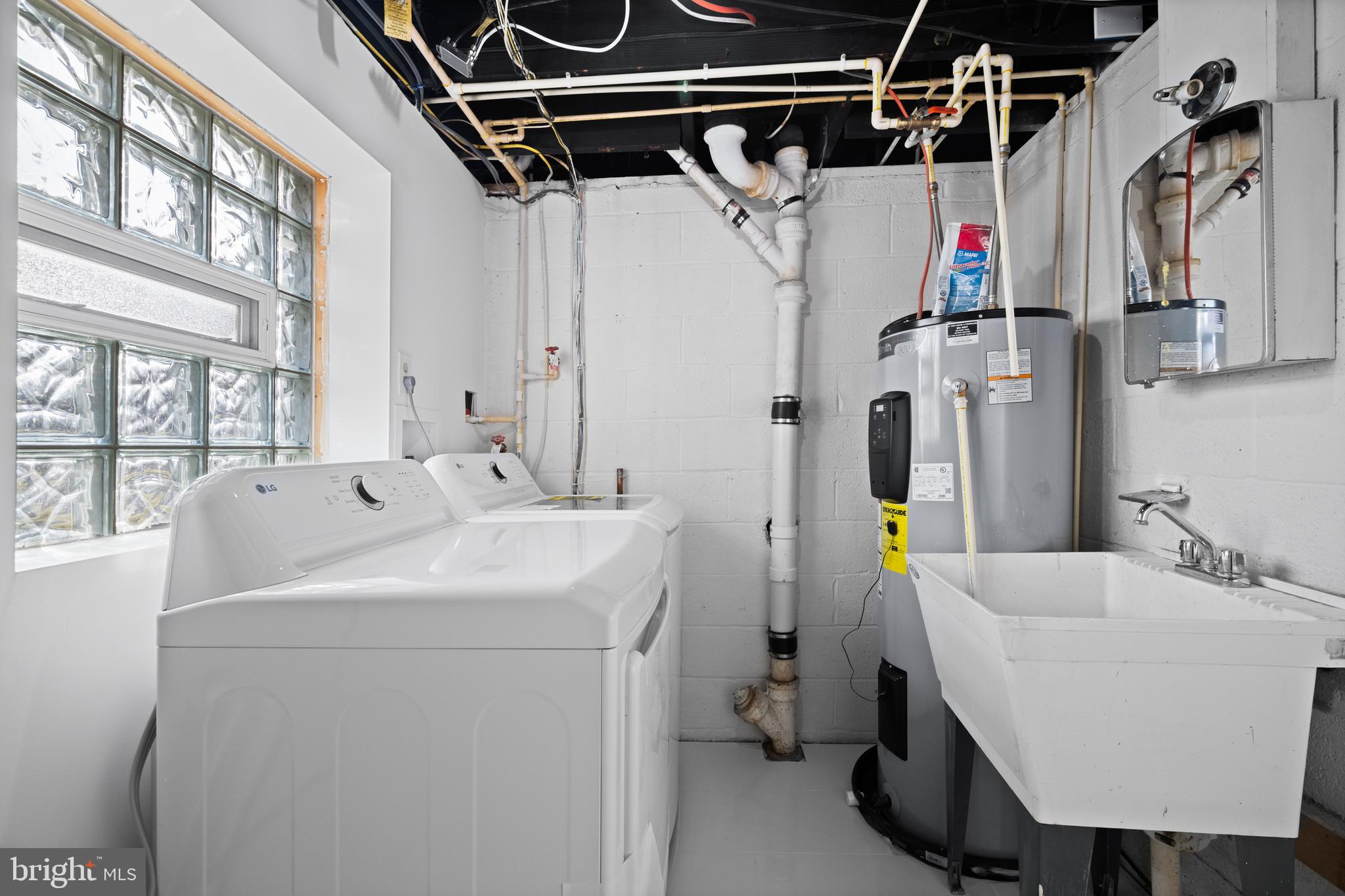 WINDSOR MILL - Residential