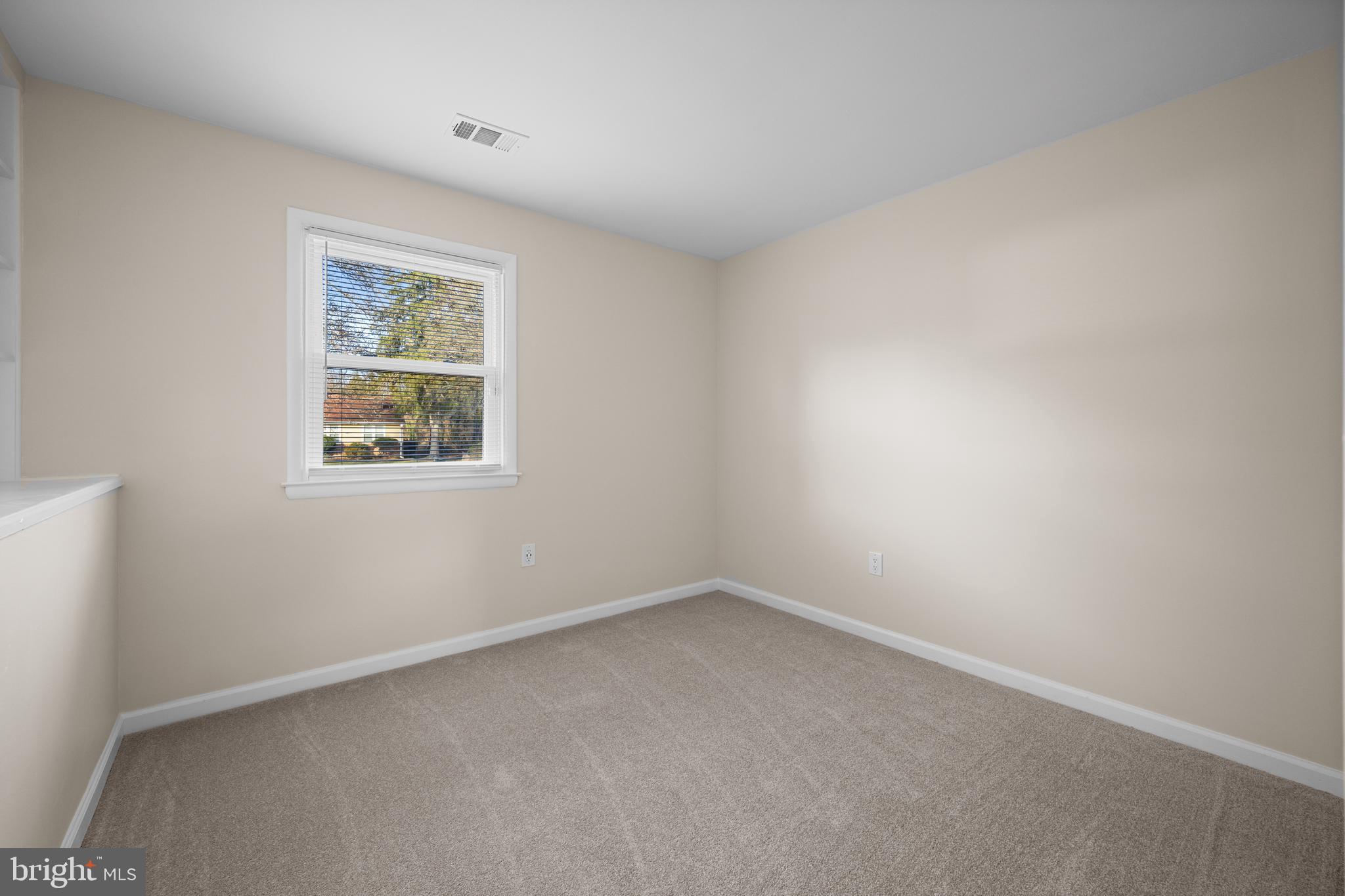 WINDSOR MILL - Residential