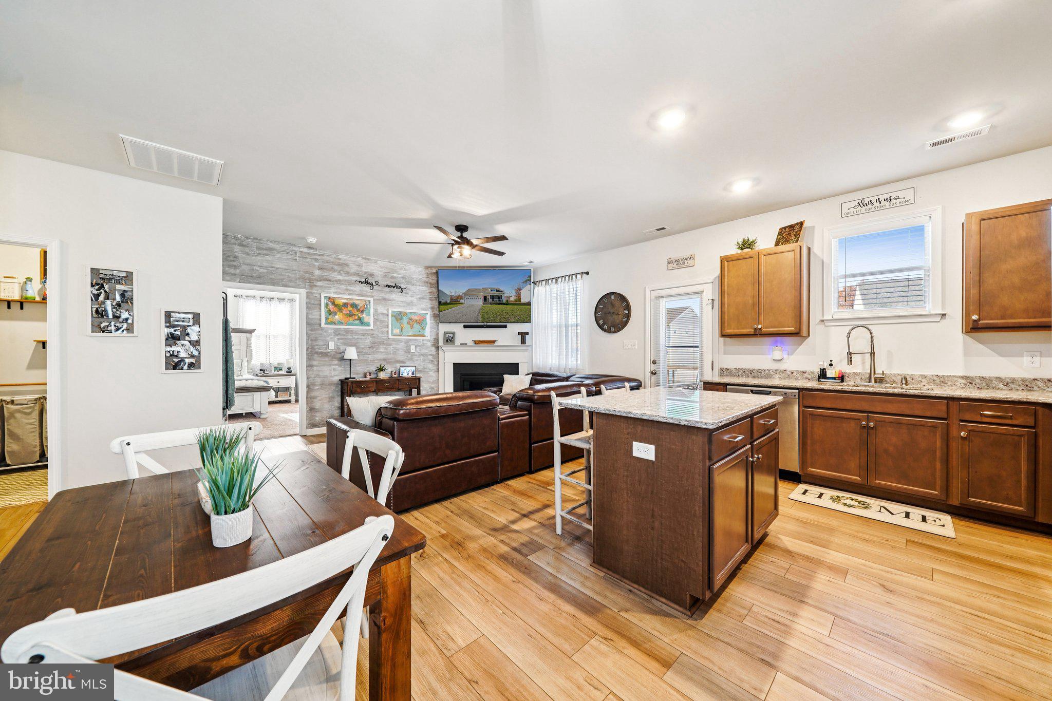 CENTRAL CROSSING - Residential