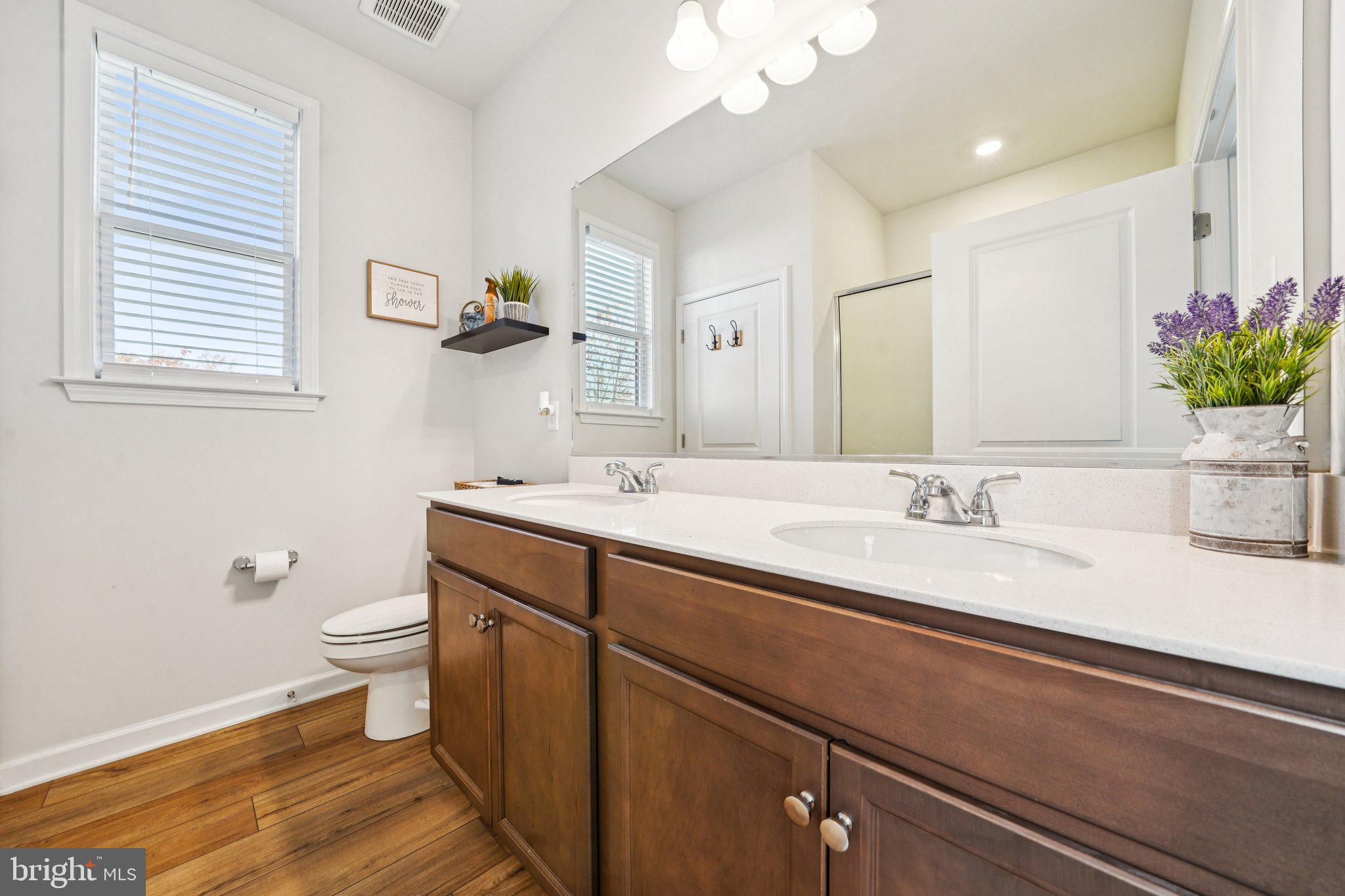 CENTRAL CROSSING - Residential