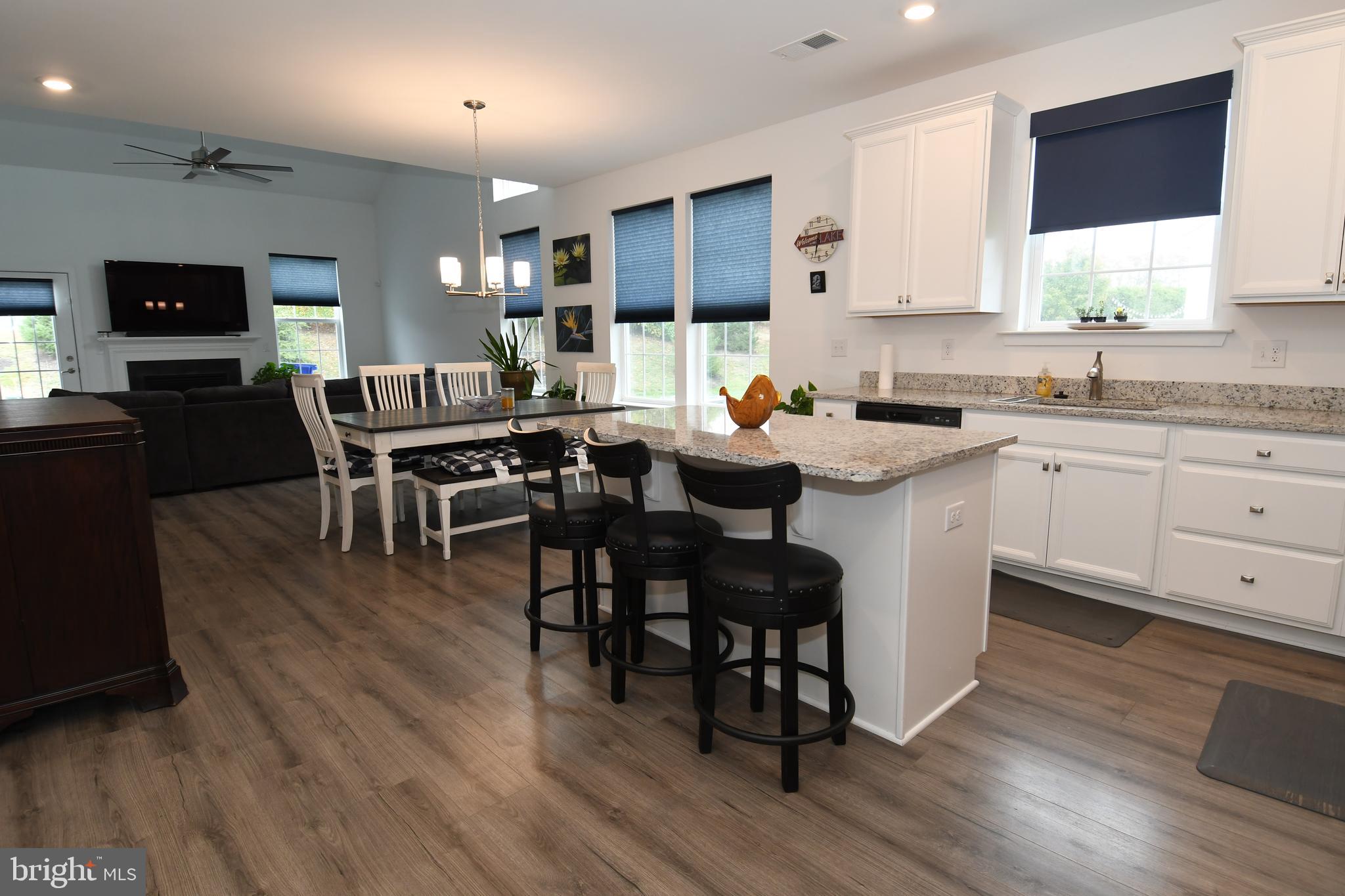 VENUE AT SMITHVILLE GREENE - Residential