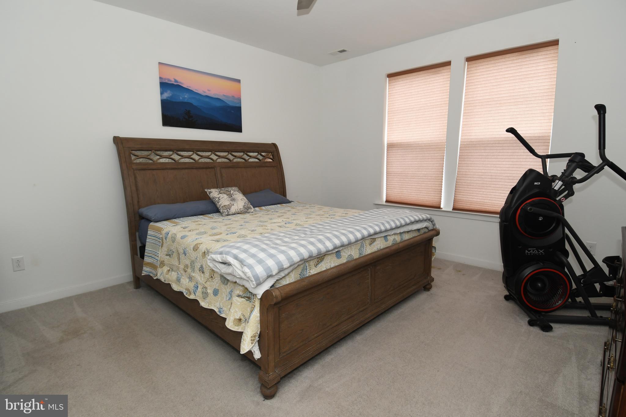 VENUE AT SMITHVILLE GREENE - Residential